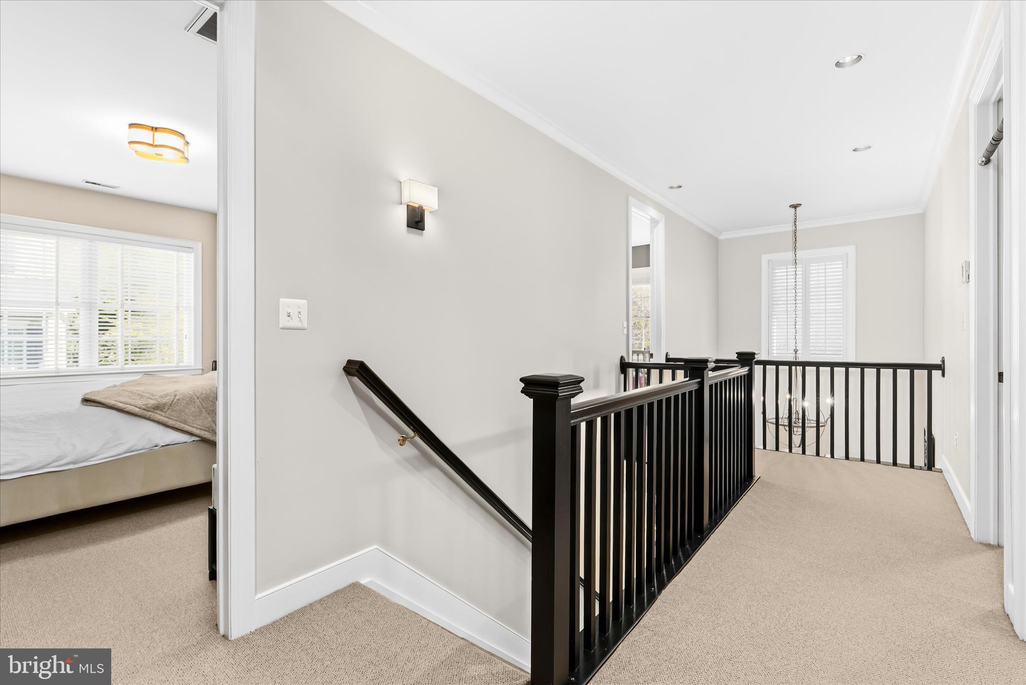 ROLAND PARK - Residential