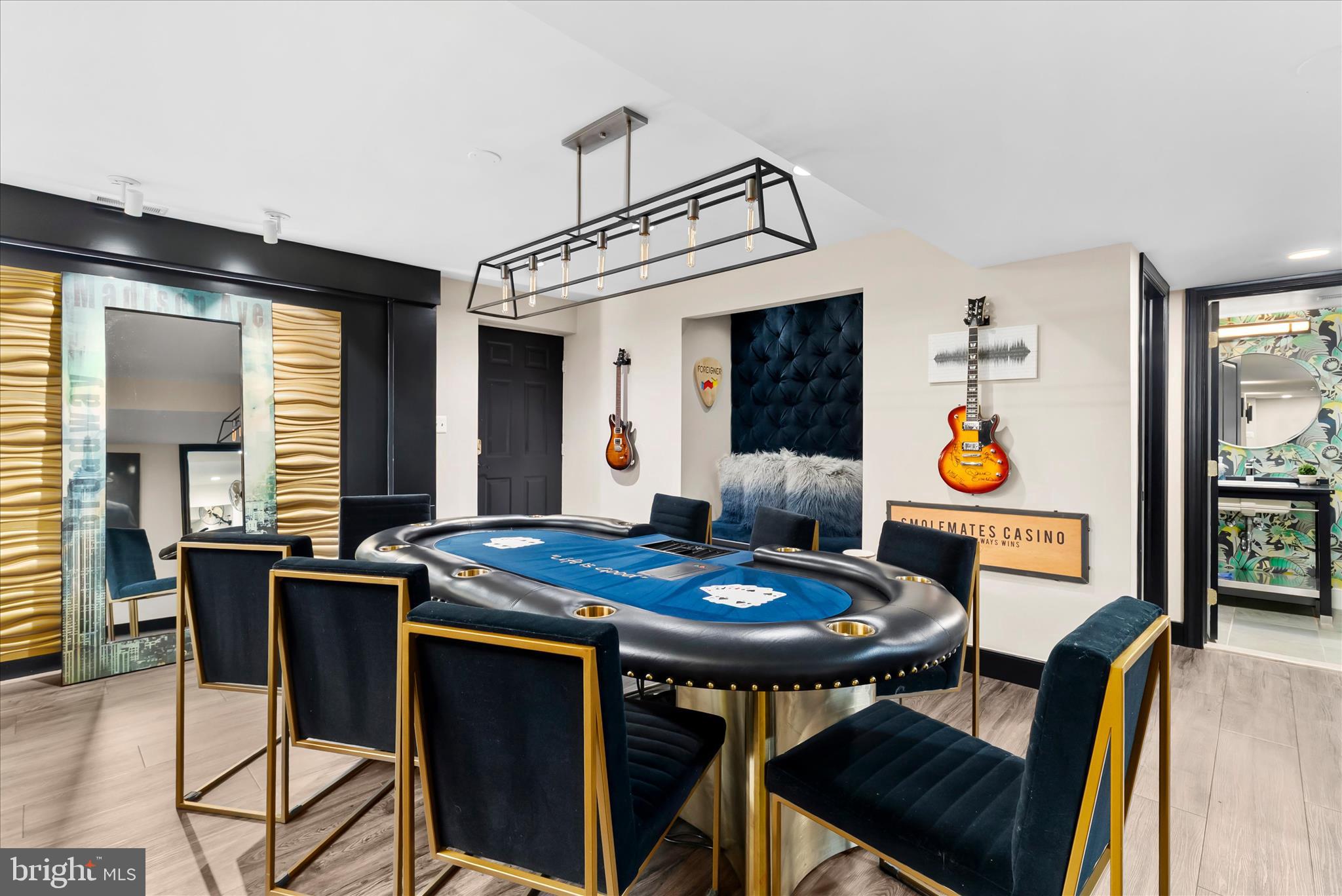 ROLAND PARK - Residential