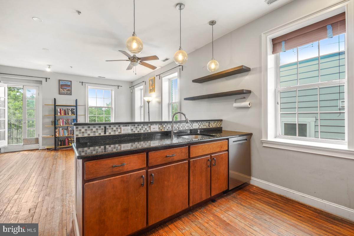 SHAW - Residential Lease