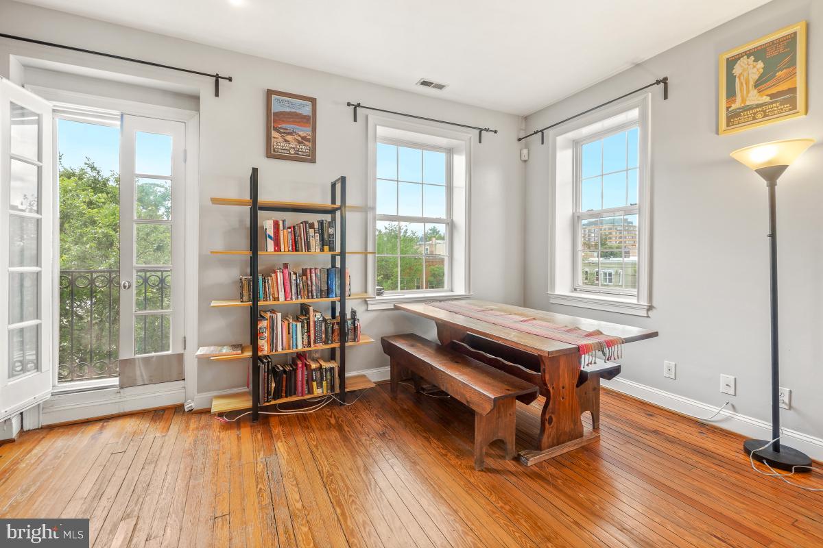 SHAW - Residential Lease