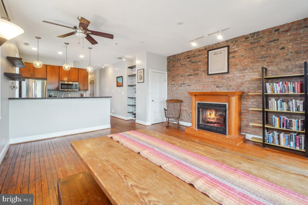 SHAW - Residential Lease
