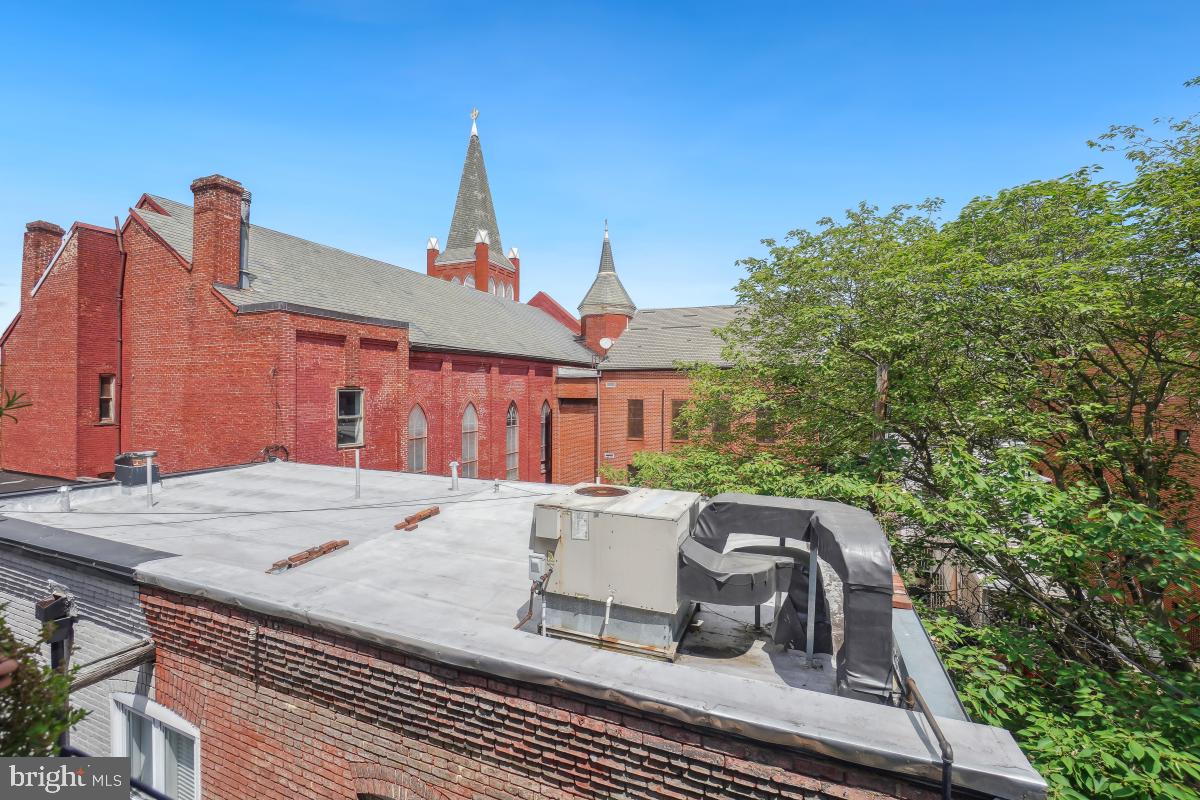 SHAW - Residential Lease