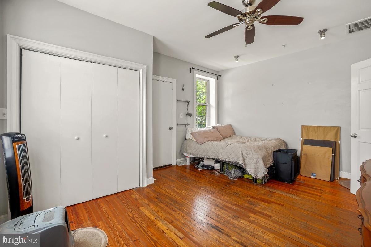 SHAW - Residential Lease