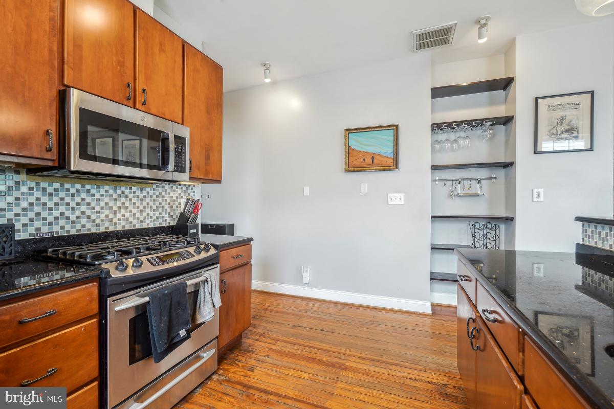 SHAW - Residential Lease