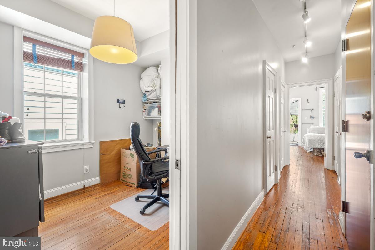 SHAW - Residential Lease