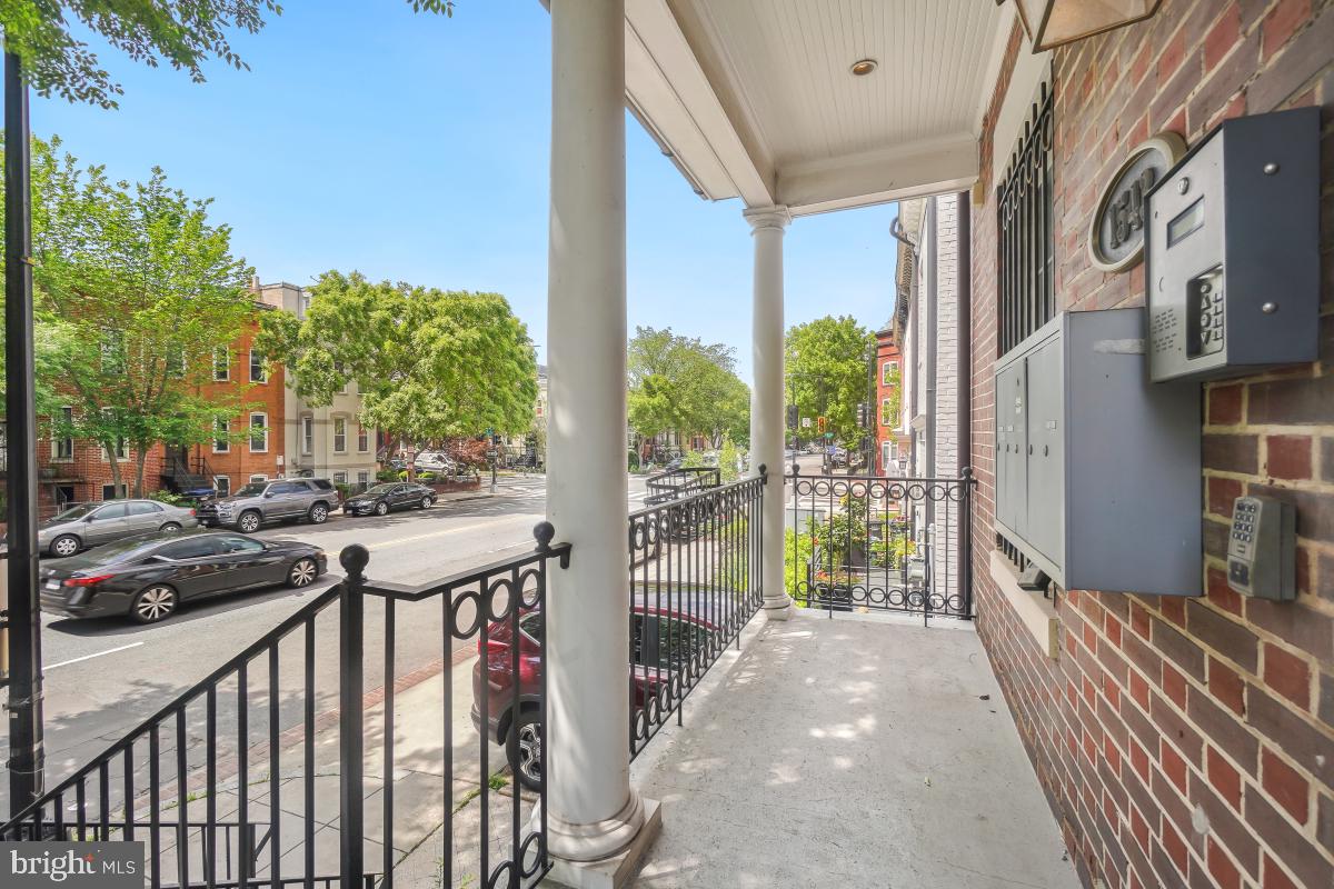 SHAW - Residential Lease