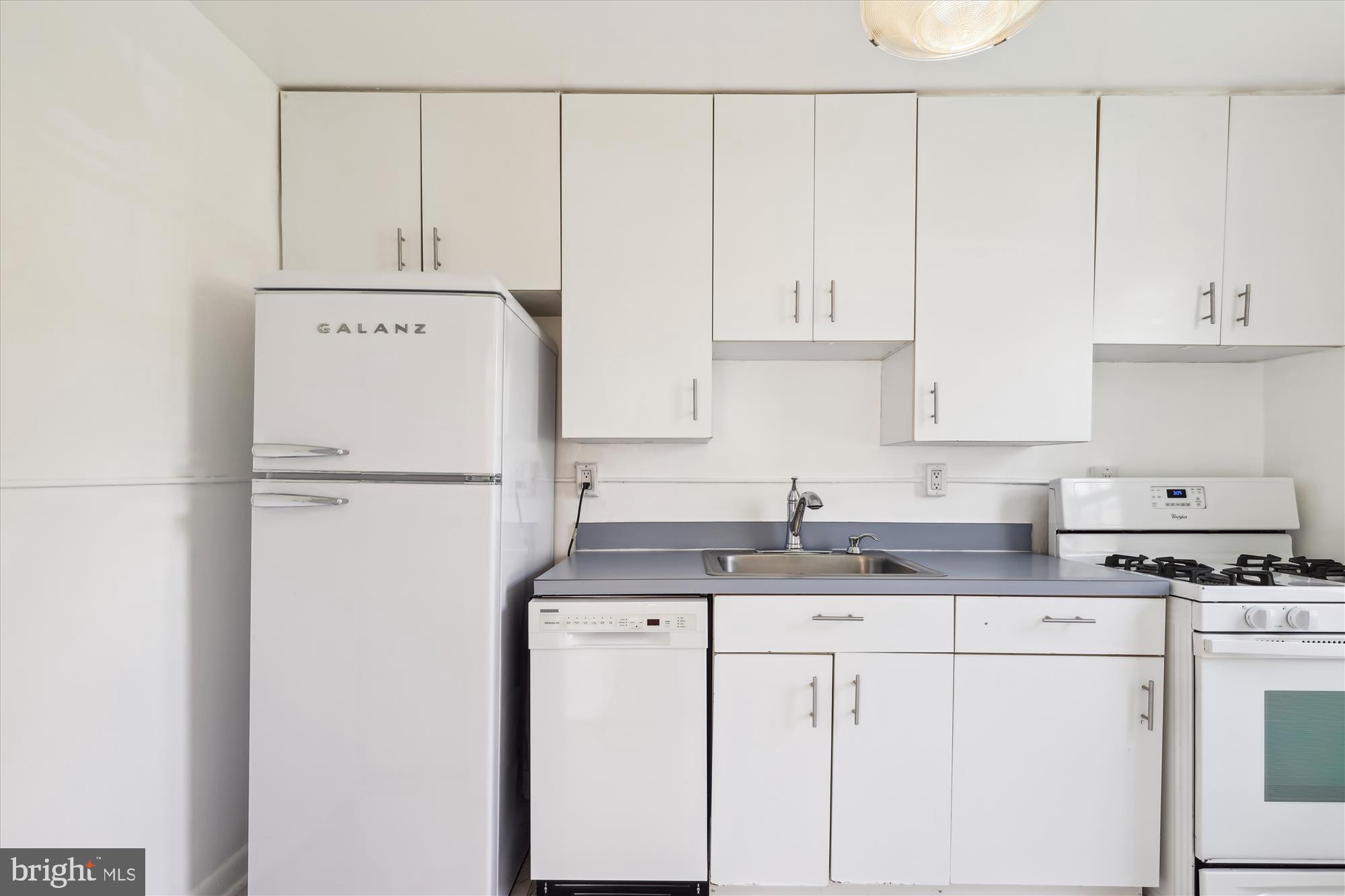 BELLE VIEW CONDOMINIUMS - Residential