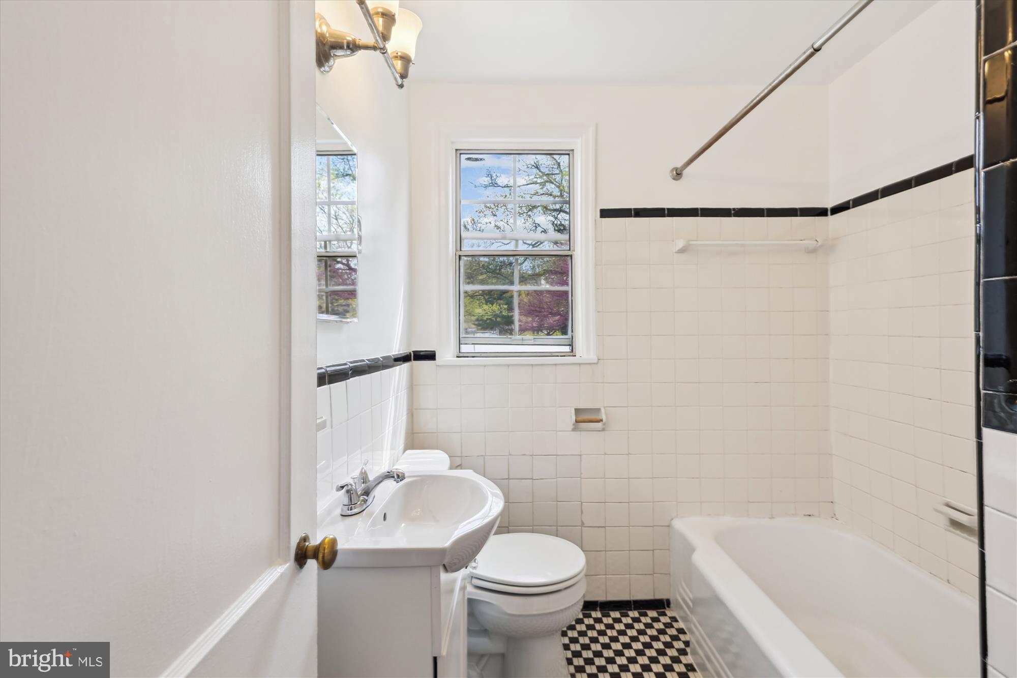 BELLE VIEW CONDOMINIUMS - Residential