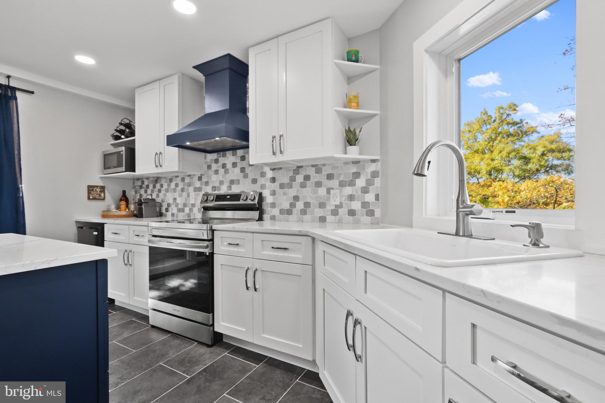 VILLAGE OF CHESAPEAKE HARBOUR - Residential