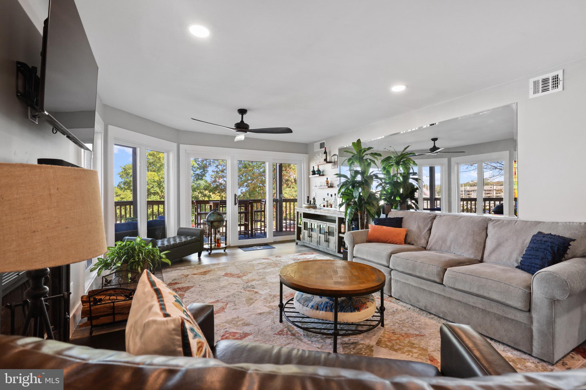 VILLAGE OF CHESAPEAKE HARBOUR - Residential