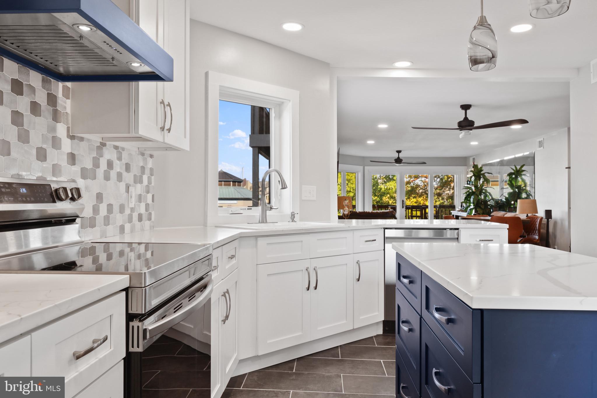 VILLAGE OF CHESAPEAKE HARBOUR - Residential