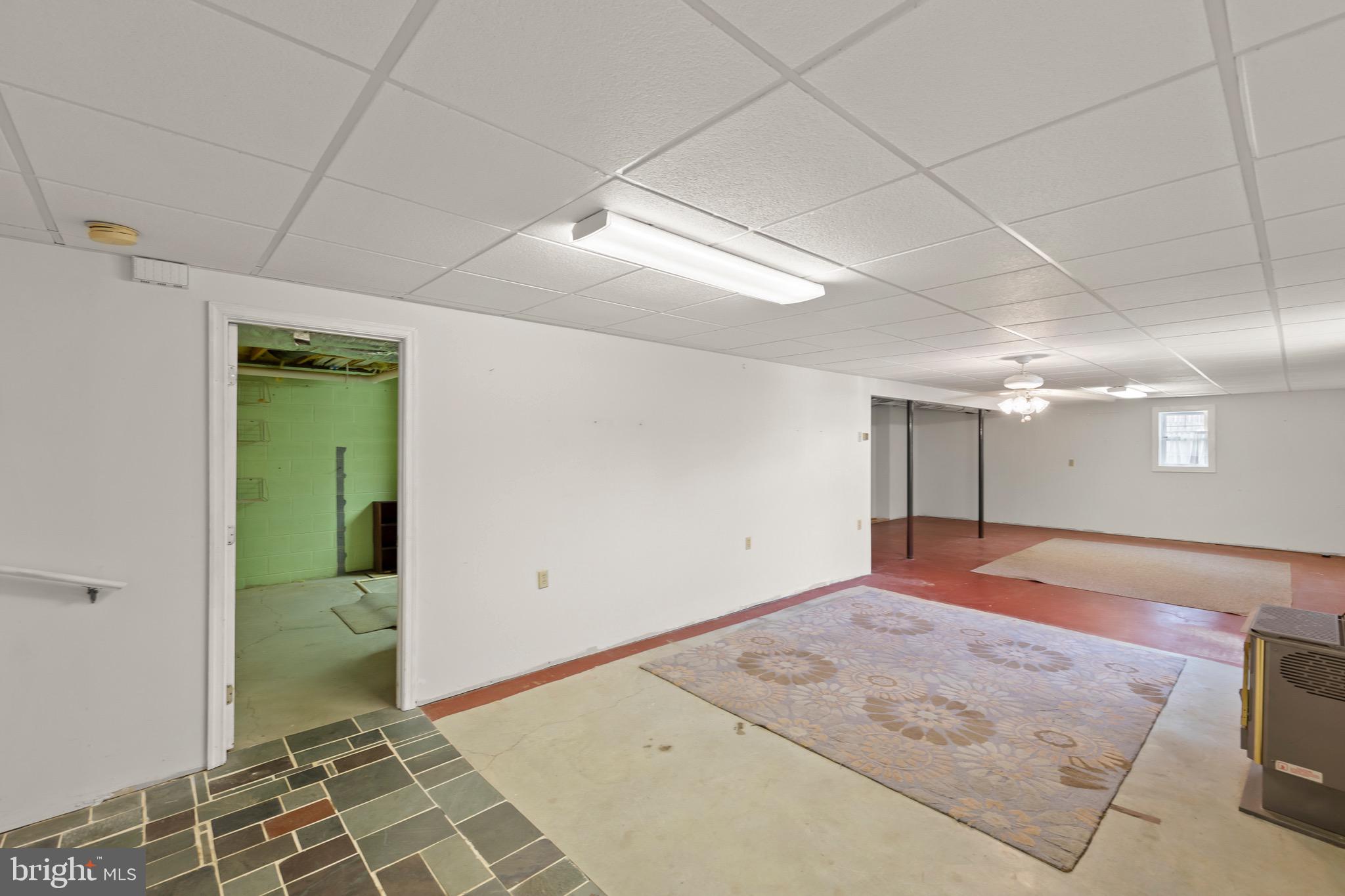 LAUREL RIDGE - Residential