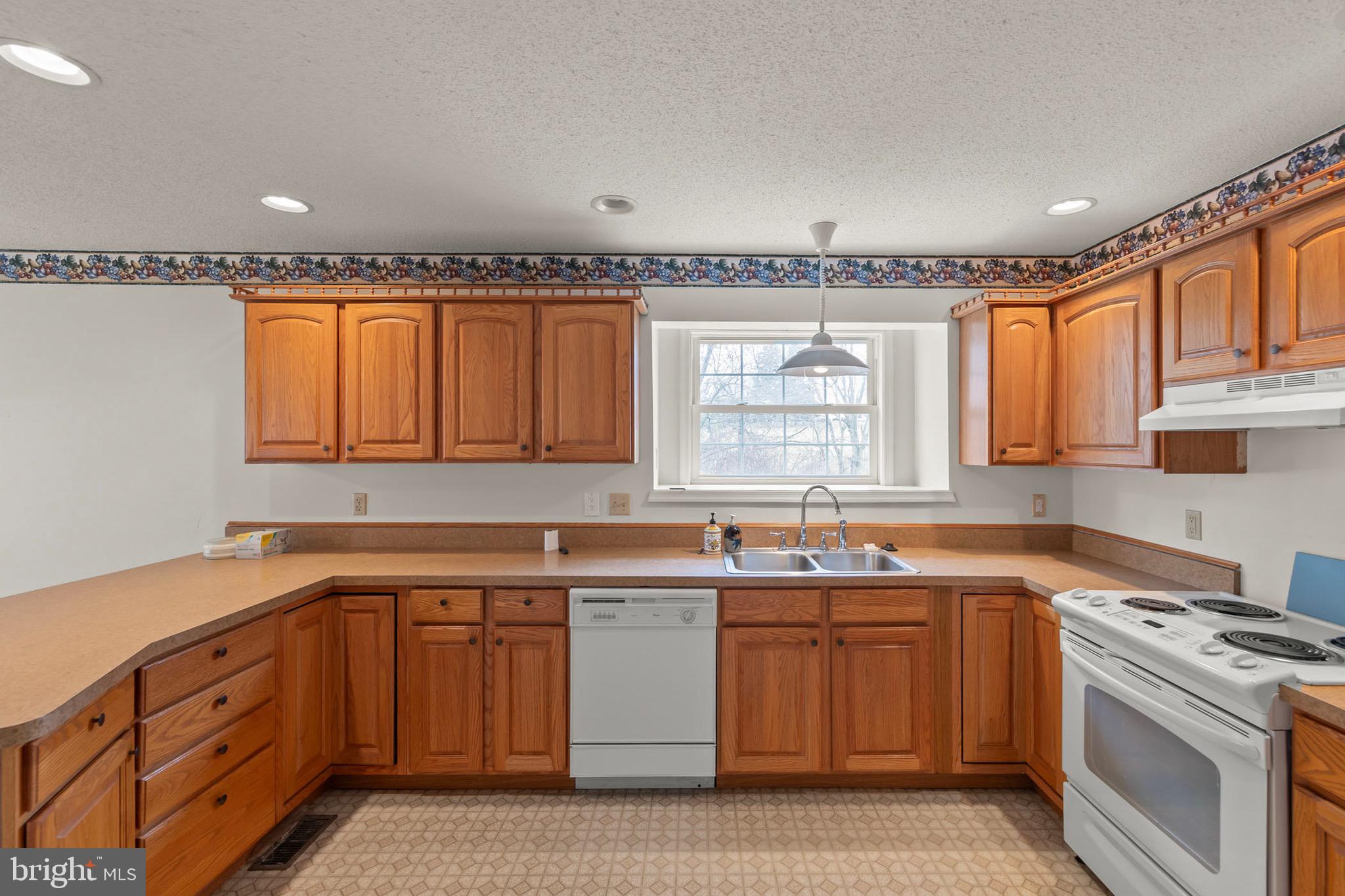 LAUREL RIDGE - Residential