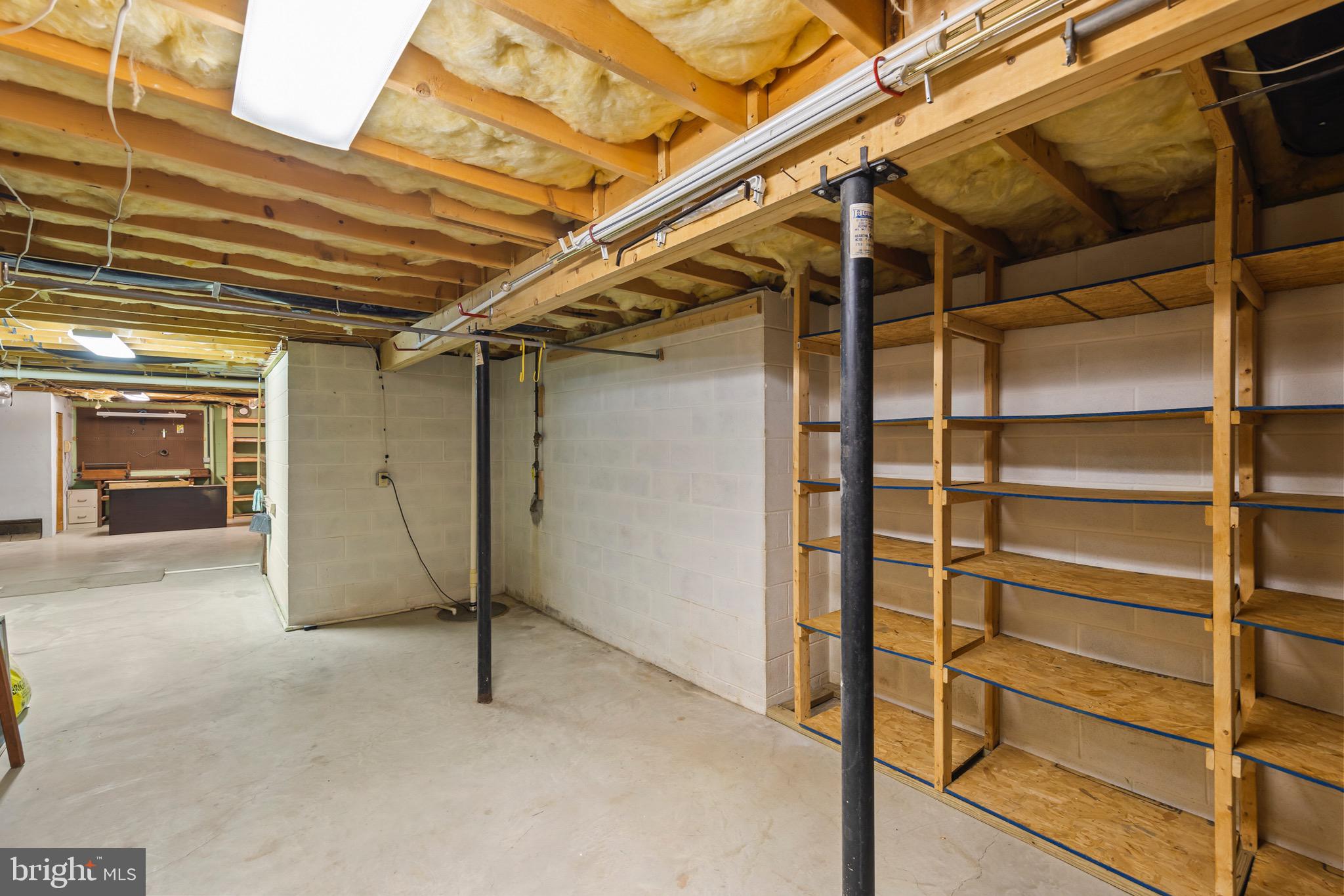 LAUREL RIDGE - Residential