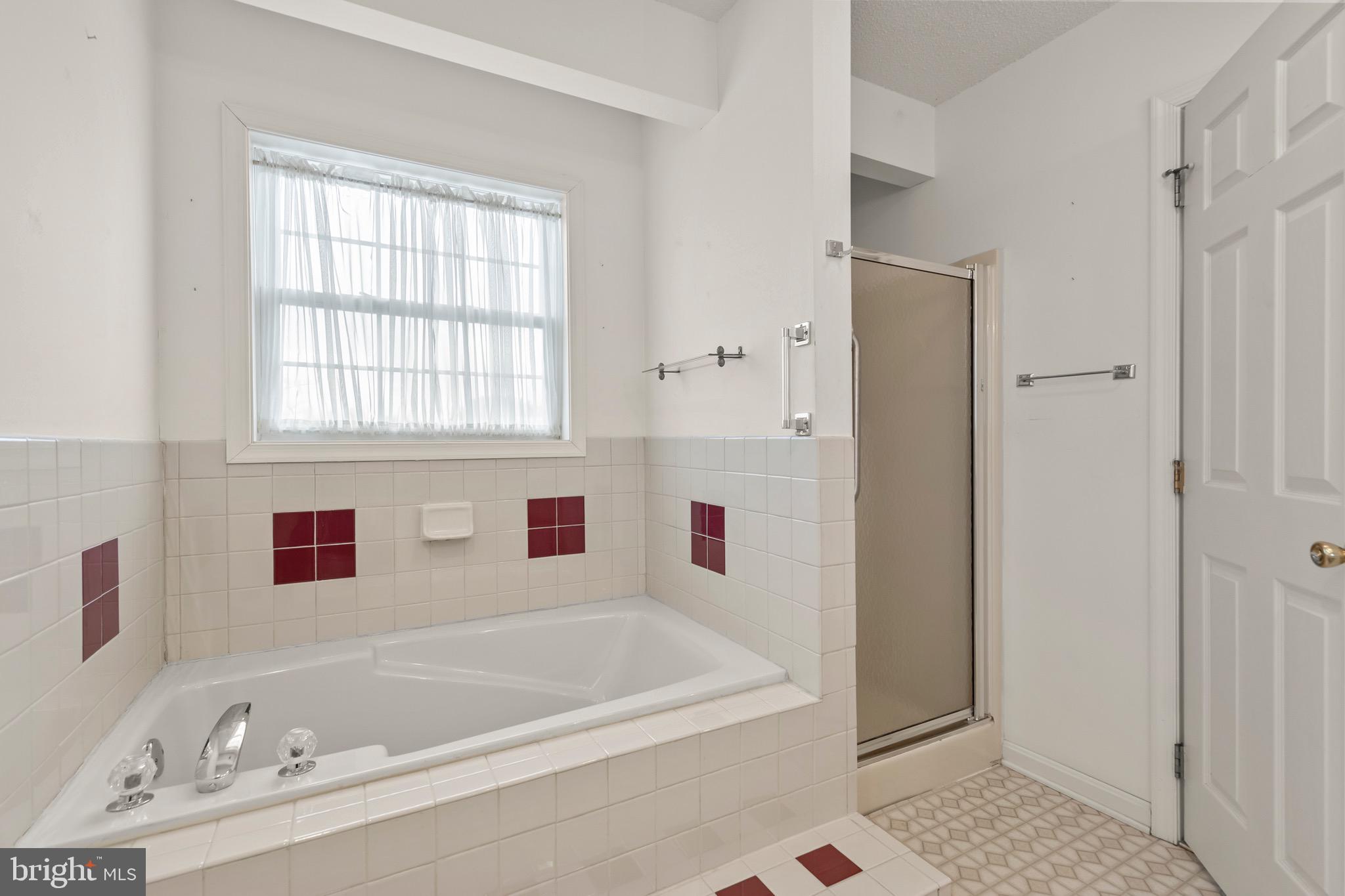 LAUREL RIDGE - Residential