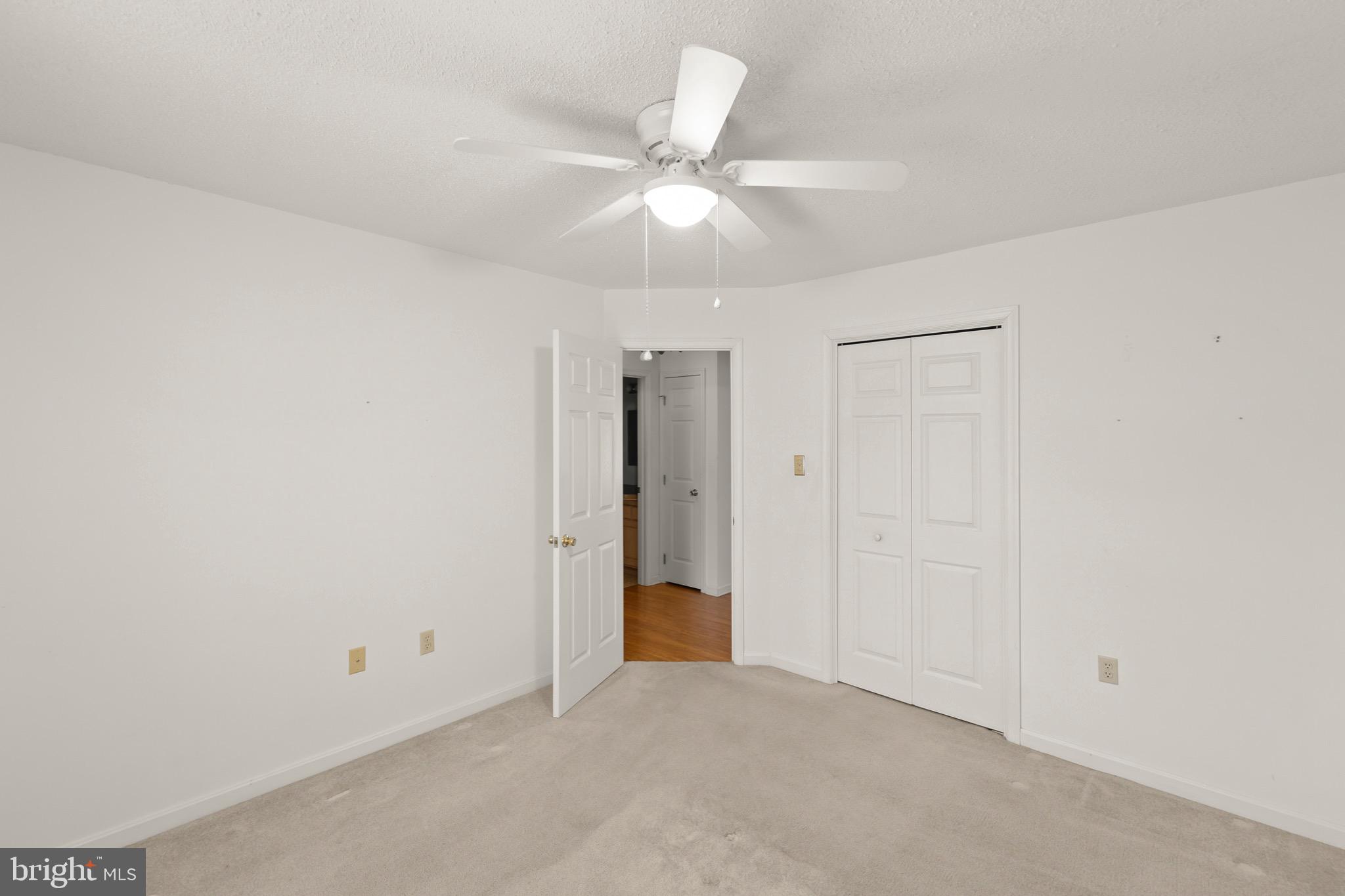 LAUREL RIDGE - Residential