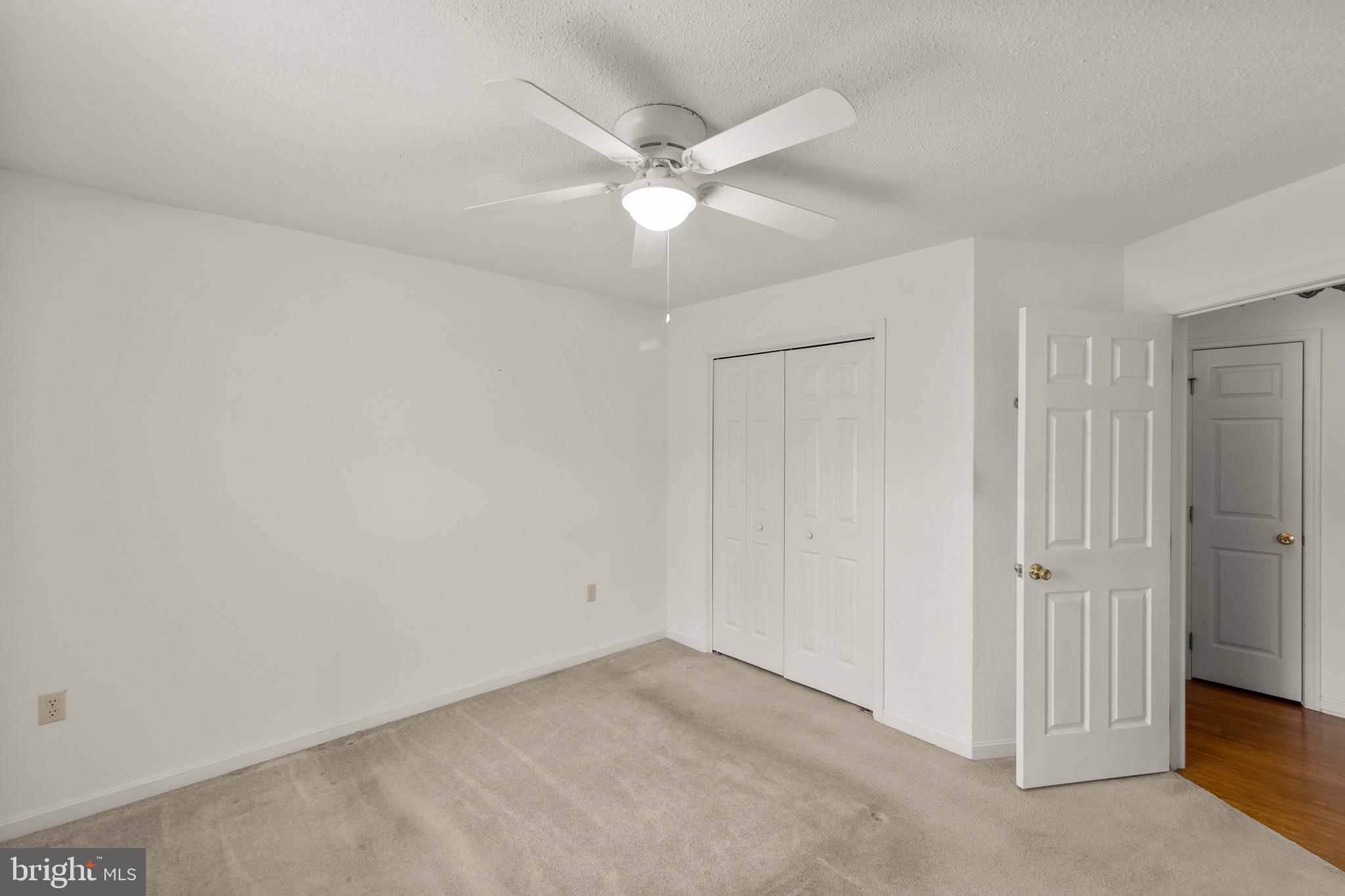 LAUREL RIDGE - Residential