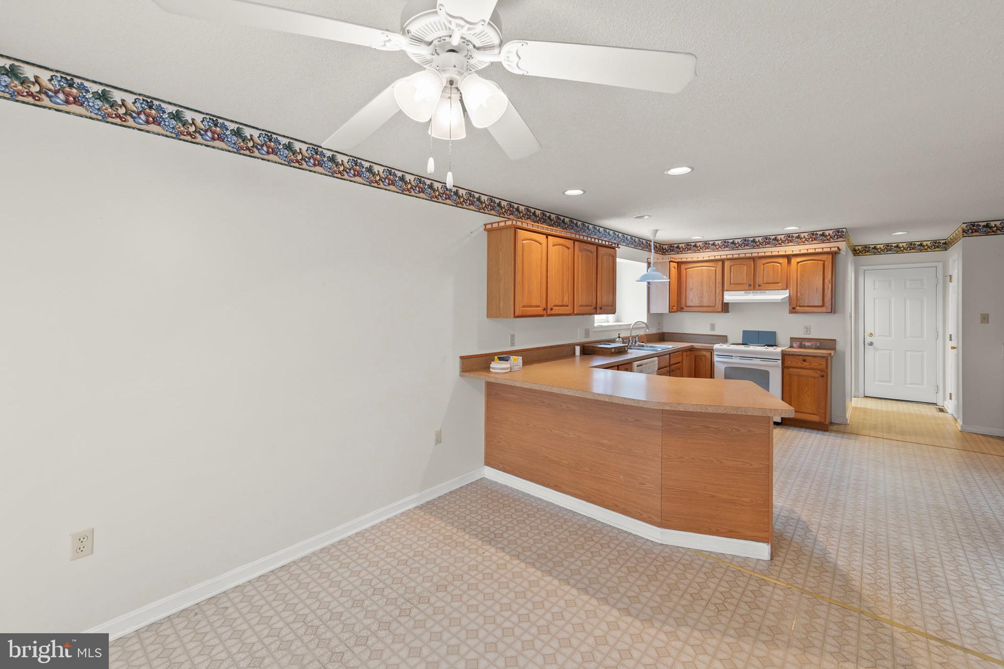 LAUREL RIDGE - Residential