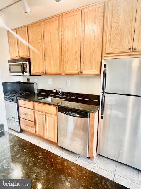 WILLOUGHBY OF CHEVY CHASE - Residential Lease