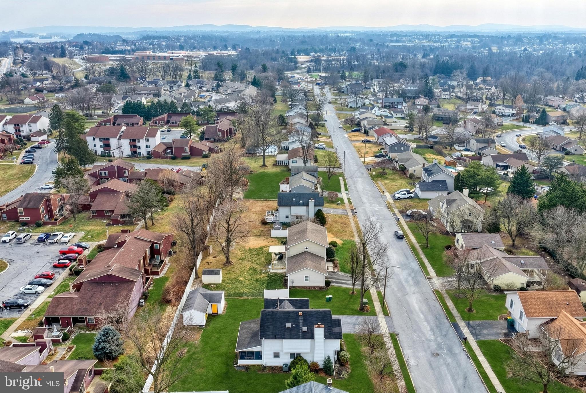 MOUNTAIN VIEW ESTATES - Residential