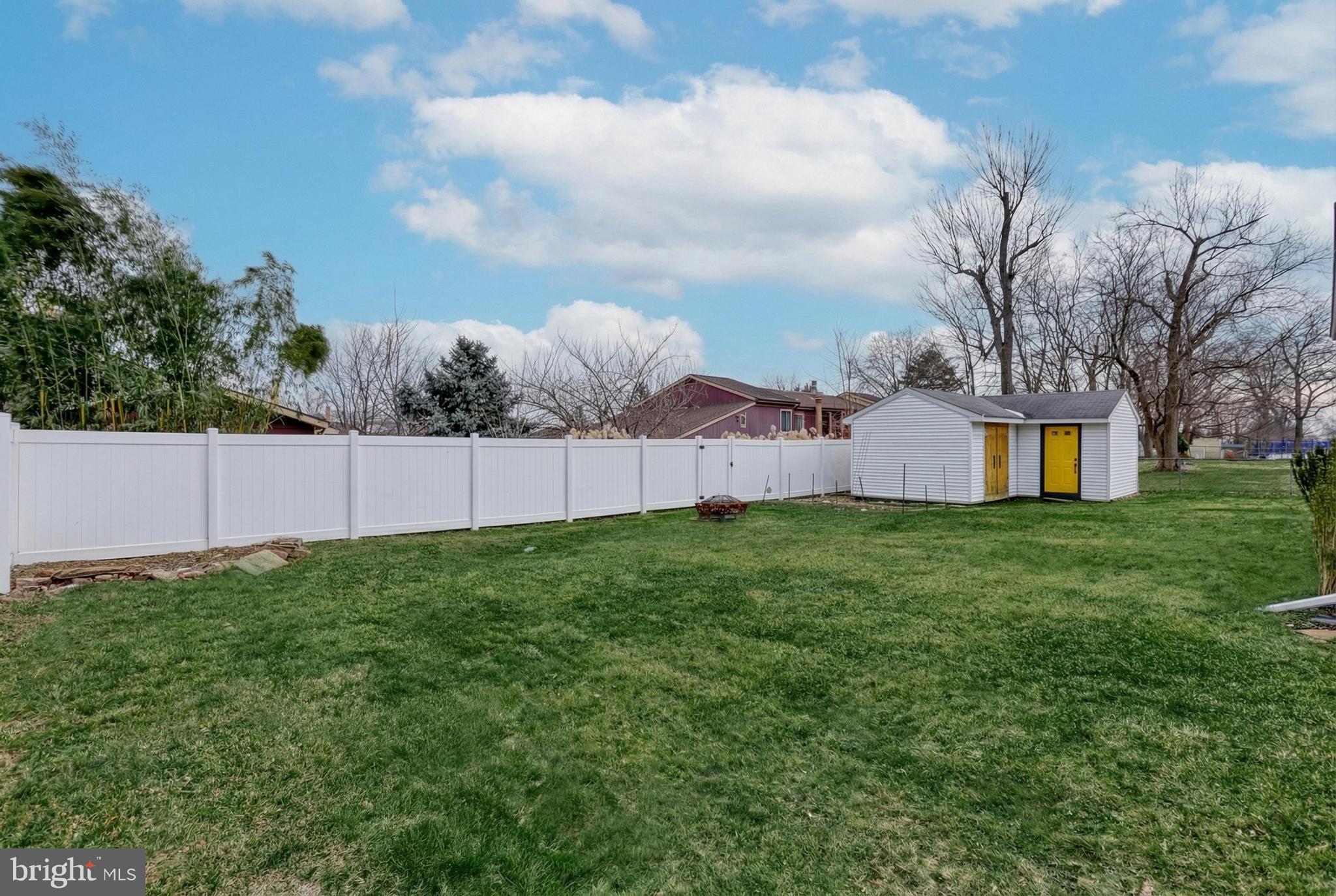 MOUNTAIN VIEW ESTATES - Residential