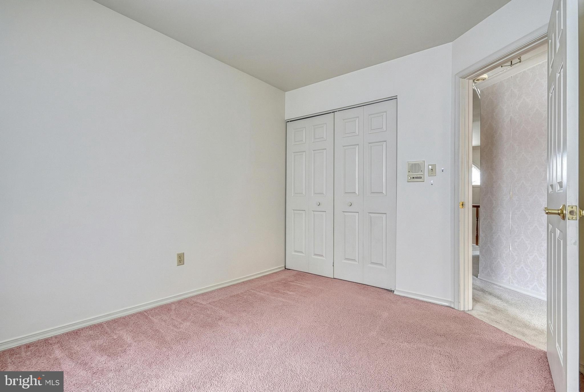 MOUNTAIN VIEW ESTATES - Residential