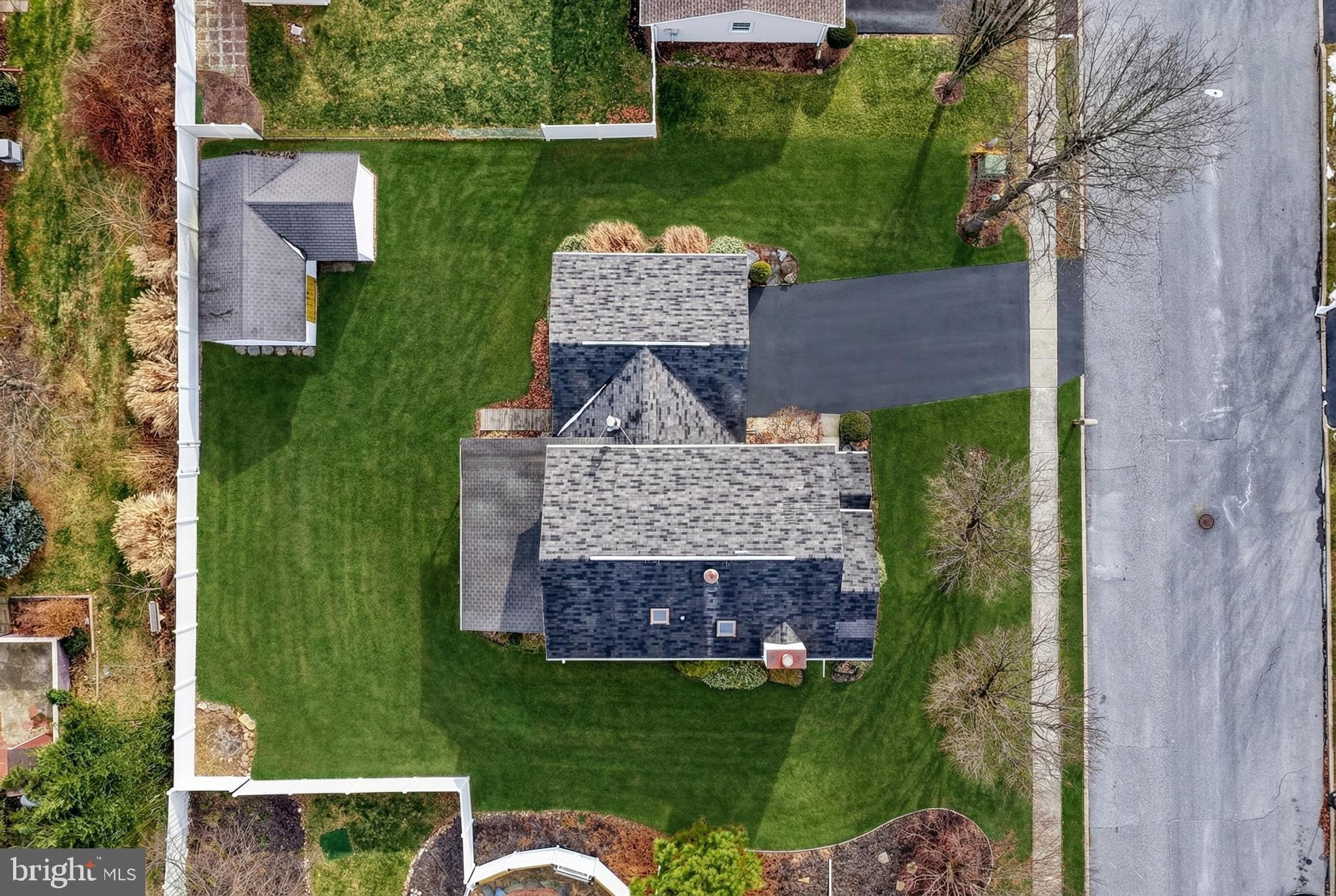 MOUNTAIN VIEW ESTATES - Residential