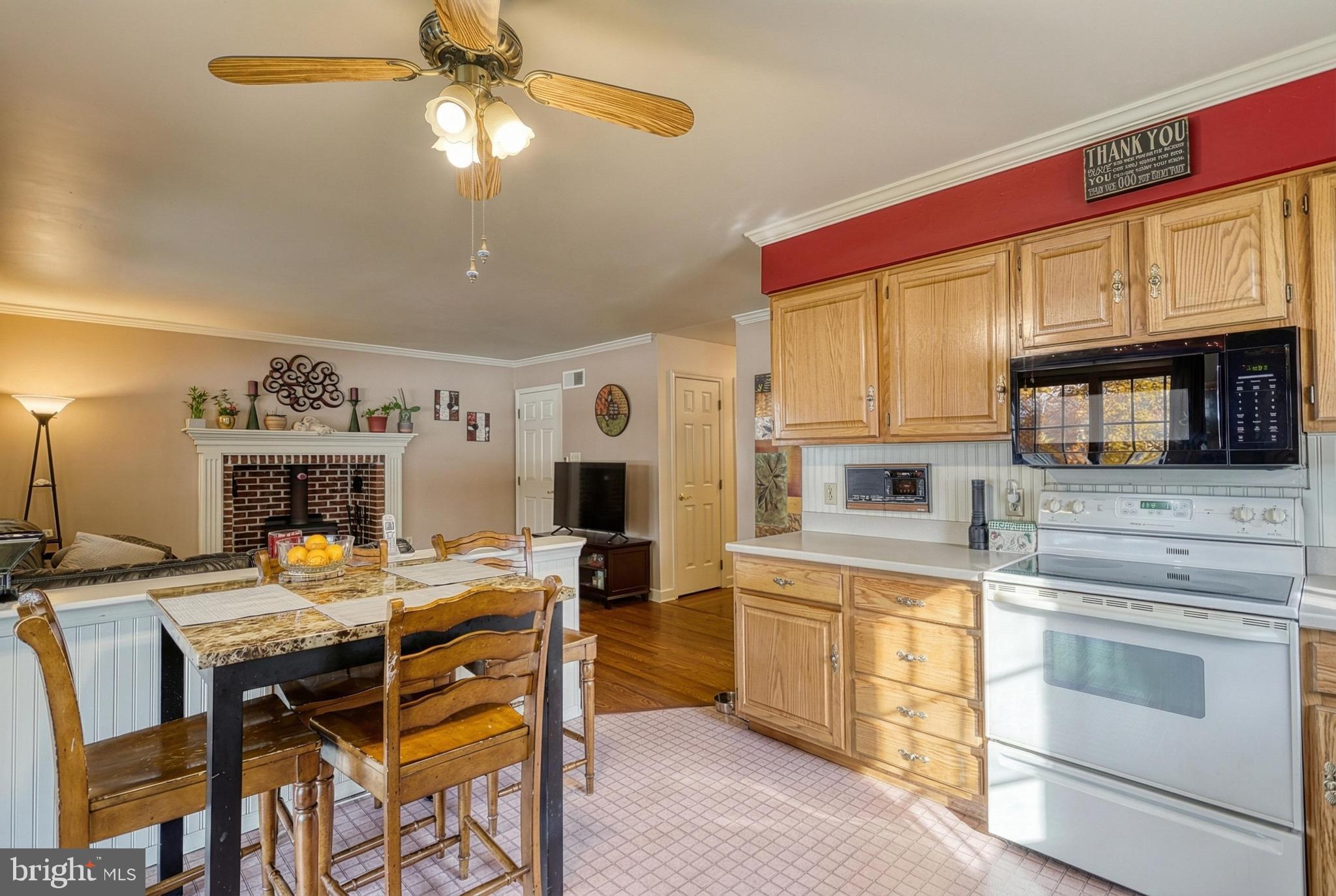 MOUNTAIN VIEW ESTATES - Residential