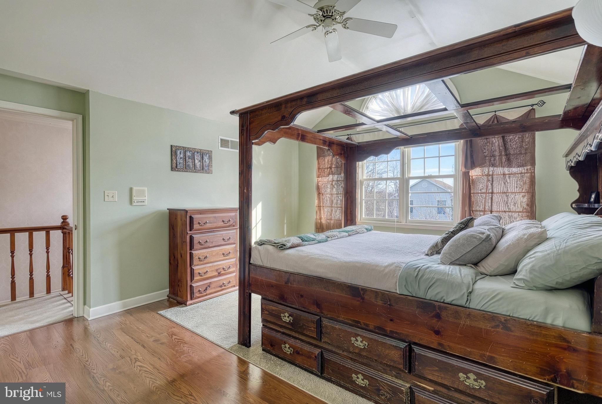 MOUNTAIN VIEW ESTATES - Residential