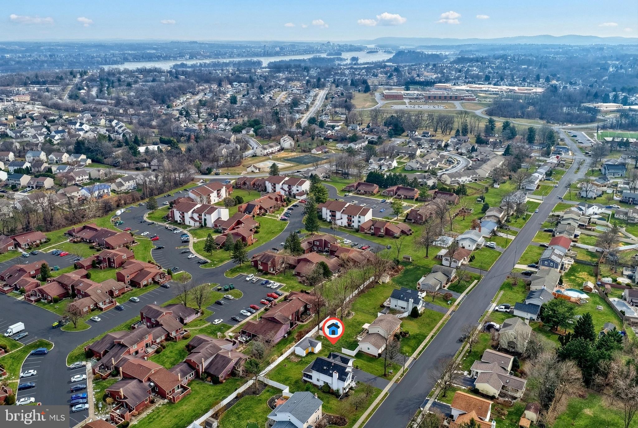 MOUNTAIN VIEW ESTATES - Residential