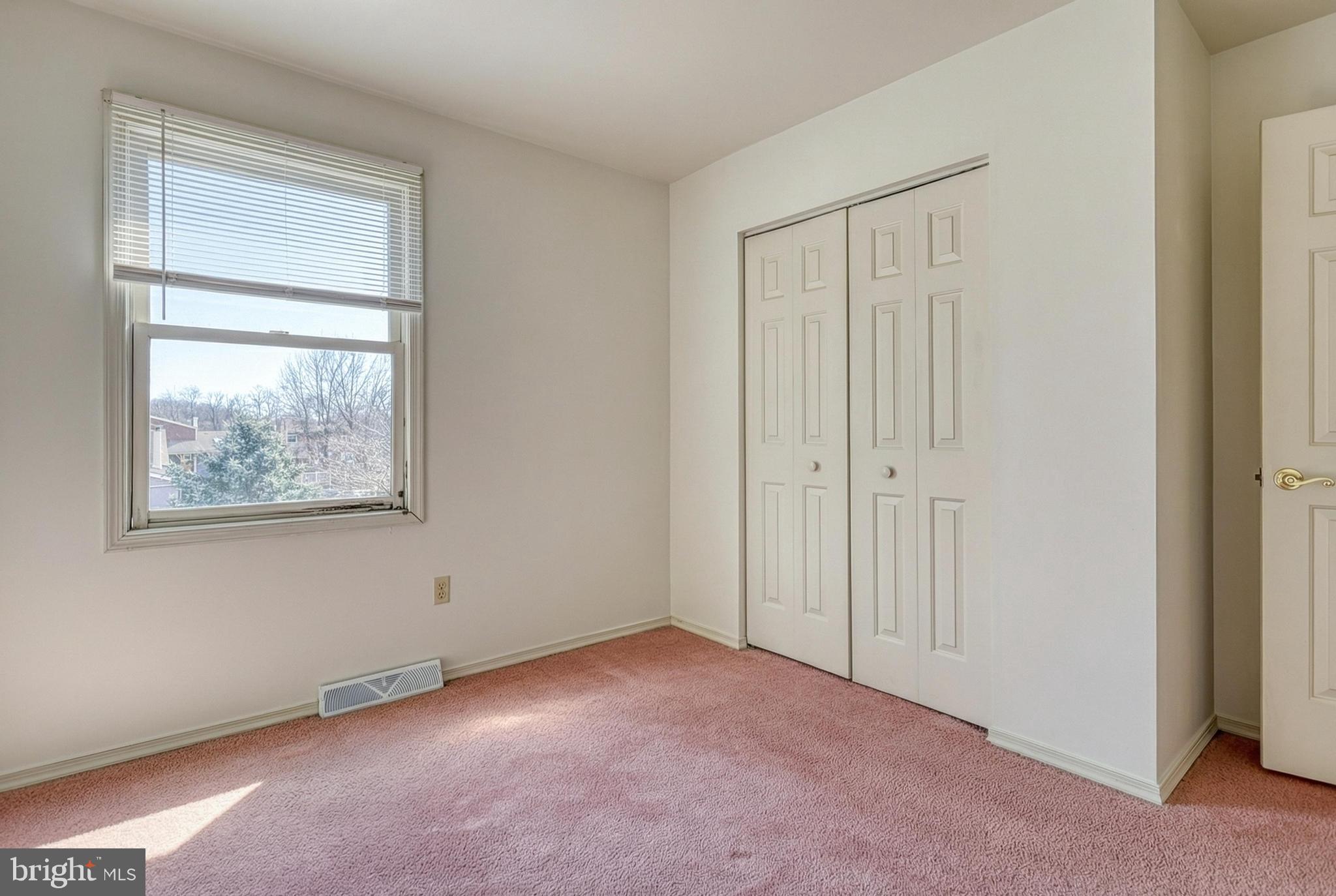 MOUNTAIN VIEW ESTATES - Residential