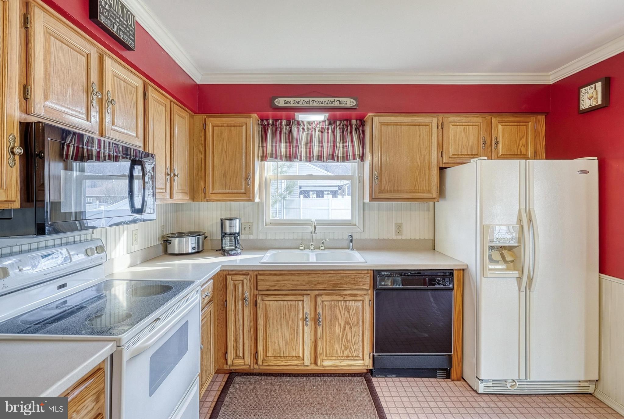 MOUNTAIN VIEW ESTATES - Residential