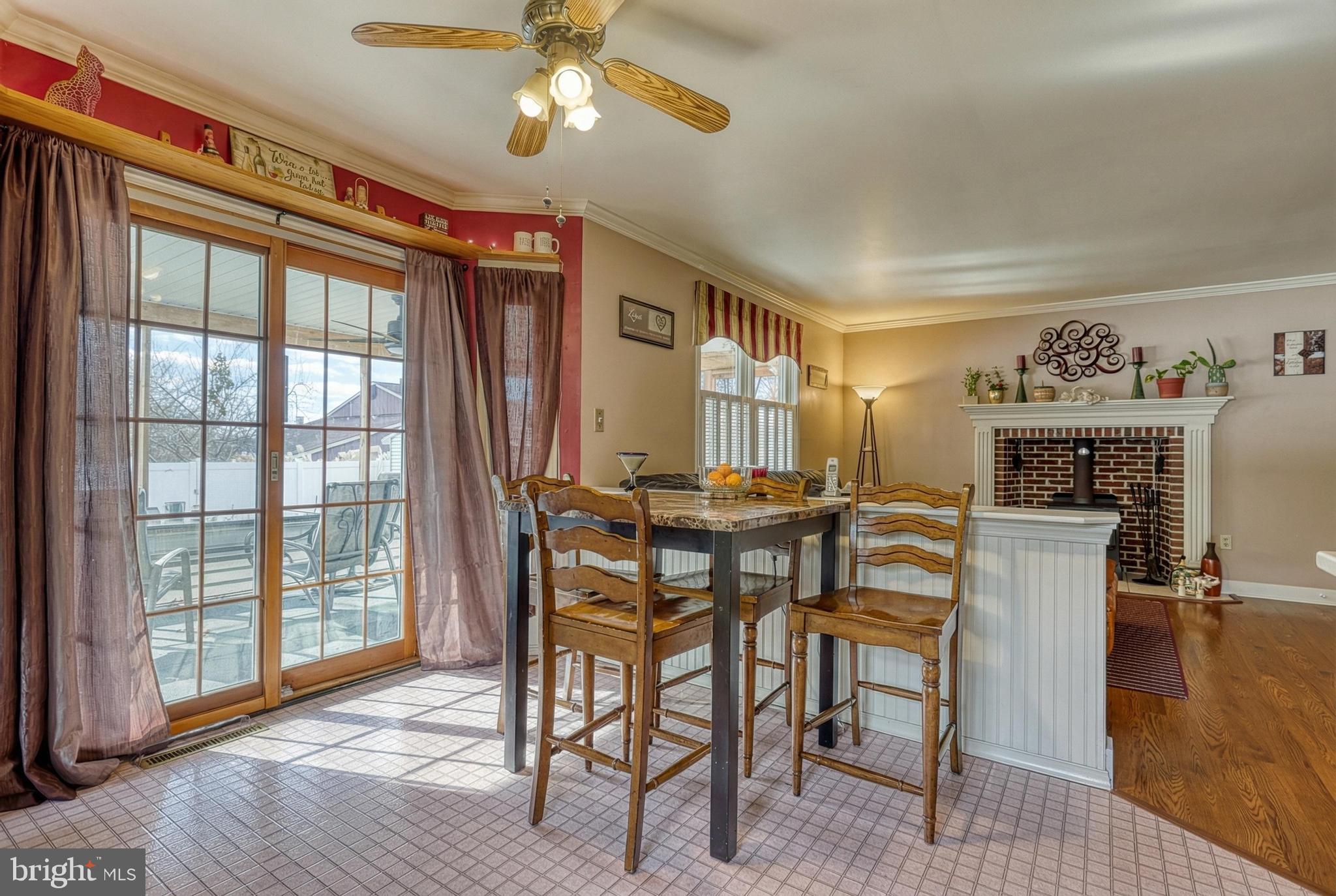 MOUNTAIN VIEW ESTATES - Residential