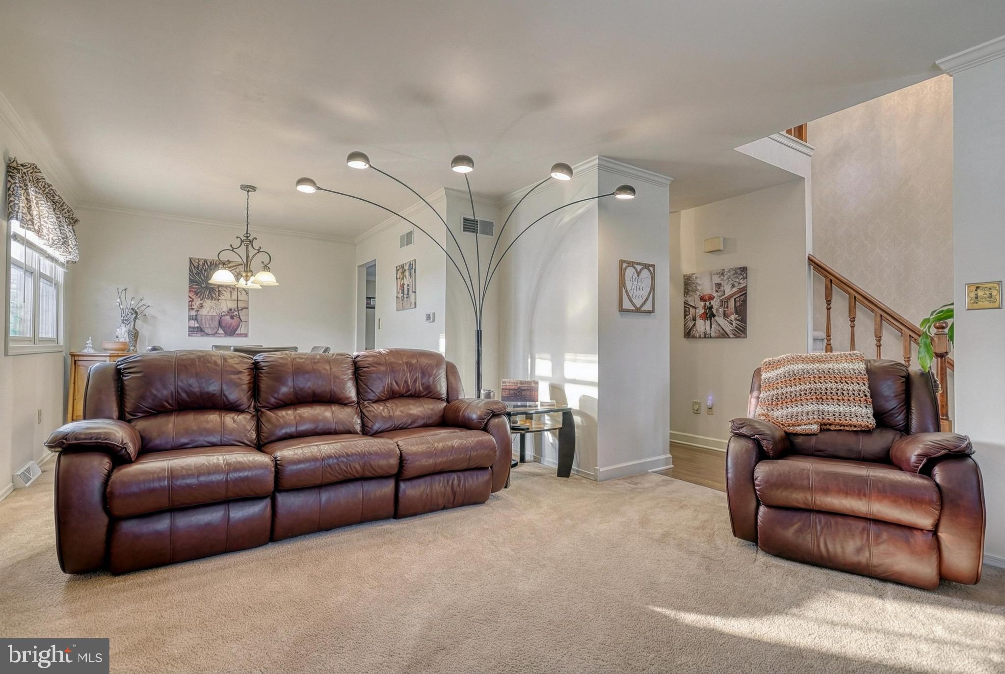 MOUNTAIN VIEW ESTATES - Residential