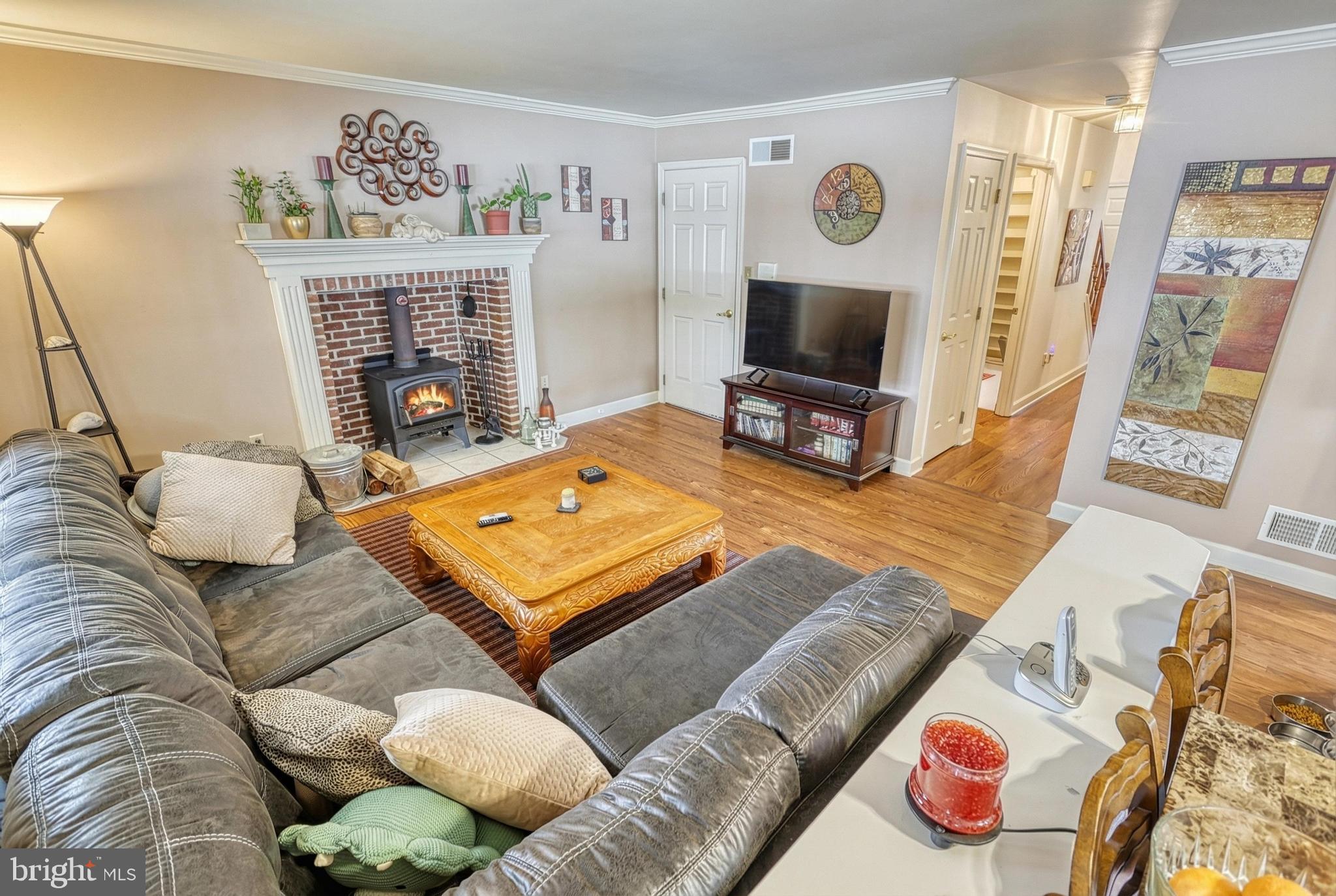 MOUNTAIN VIEW ESTATES - Residential