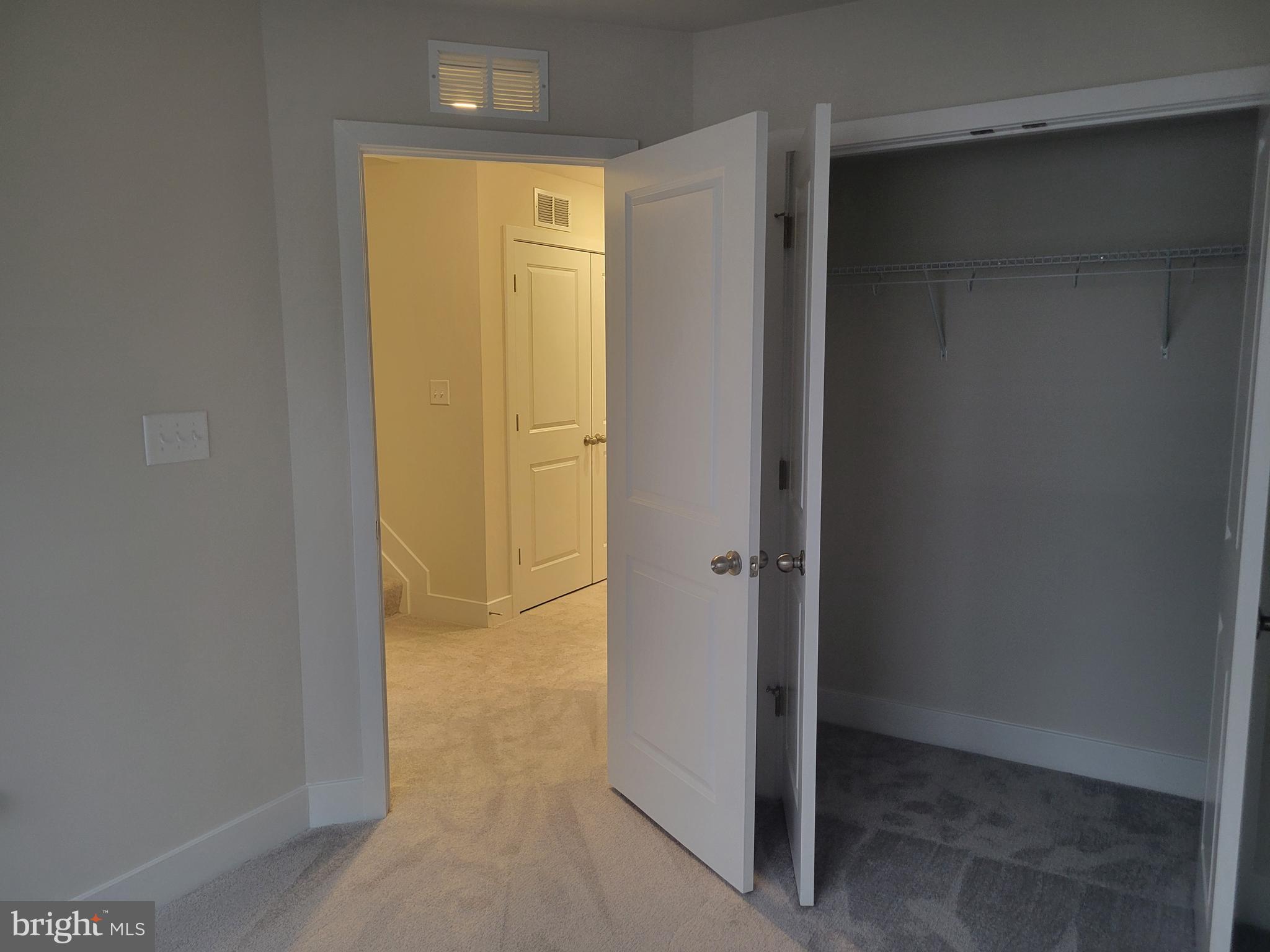 MARRIOTTSVILLE OVERLOOK - Residential Lease