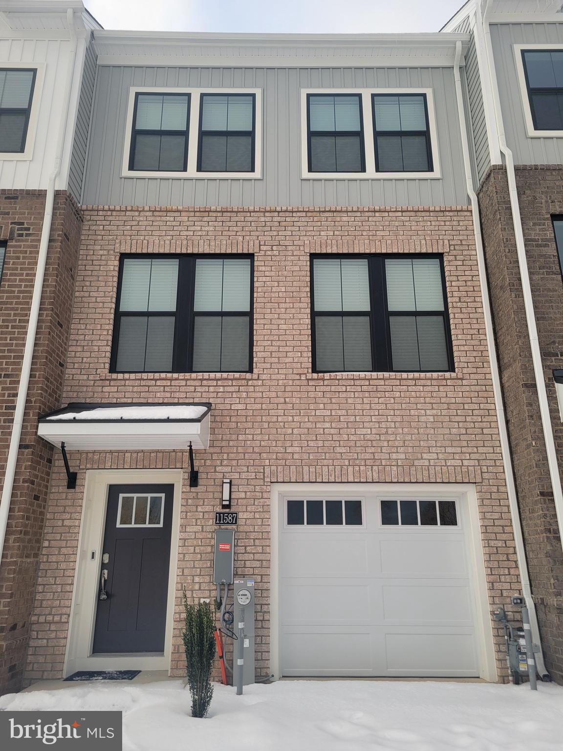 MARRIOTTSVILLE OVERLOOK - Residential Lease