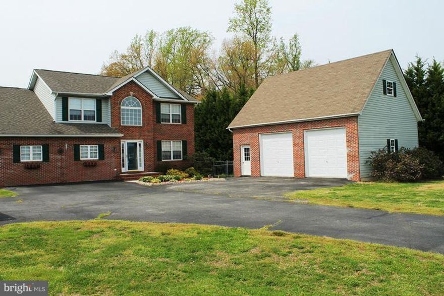 1st Lien short sale APPROVED at this price with 3% closing help. Need an offer asap, quick settlement. Spacious 4 bed/ 2 1/2 bath home, open floor plan with hardwood floors, gas fireplace, separate dining room, large bonus room off the living room. Large Fenced in back yard with deck & shed. Huge 2 car garage with work bench area & loft above. Don't miss out on this deal. Call for details.