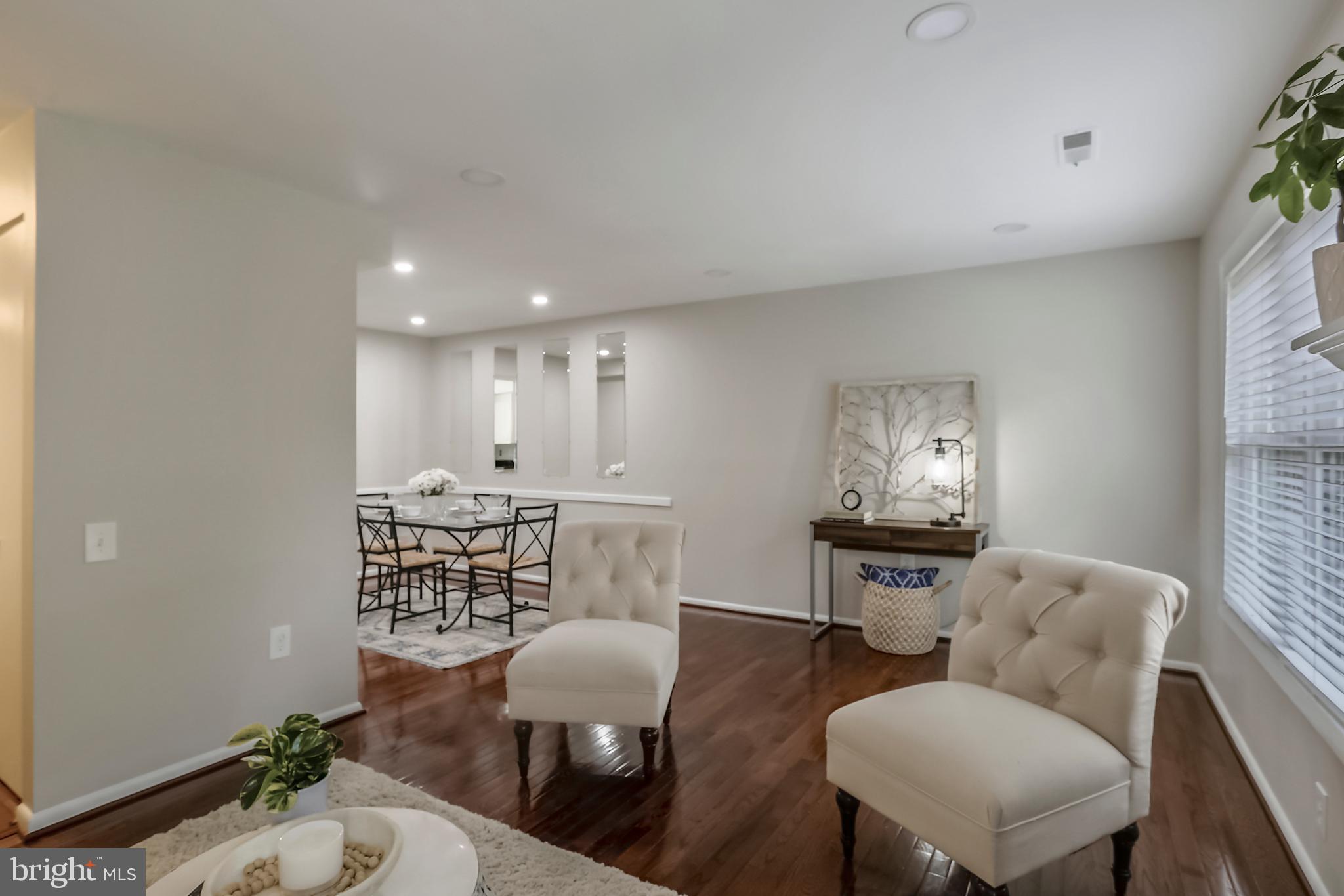 BEVERLEY HILLS - Residential