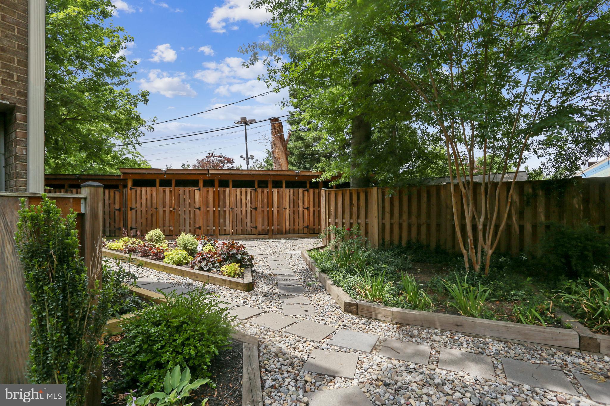 BEVERLEY HILLS - Residential