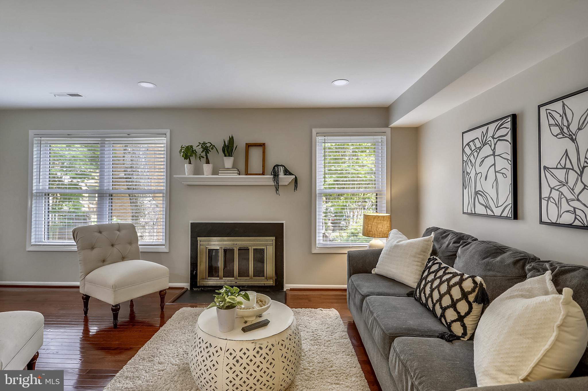 BEVERLEY HILLS - Residential