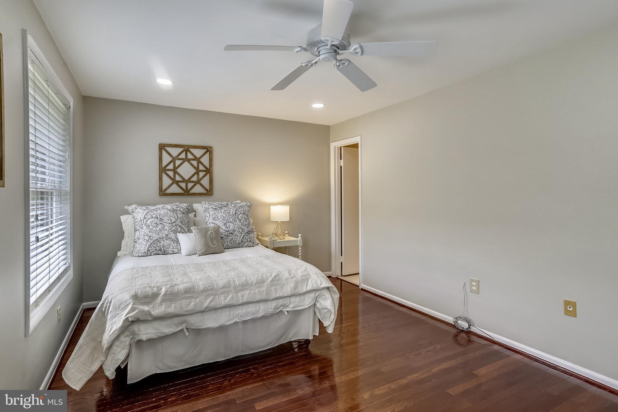 BEVERLEY HILLS - Residential