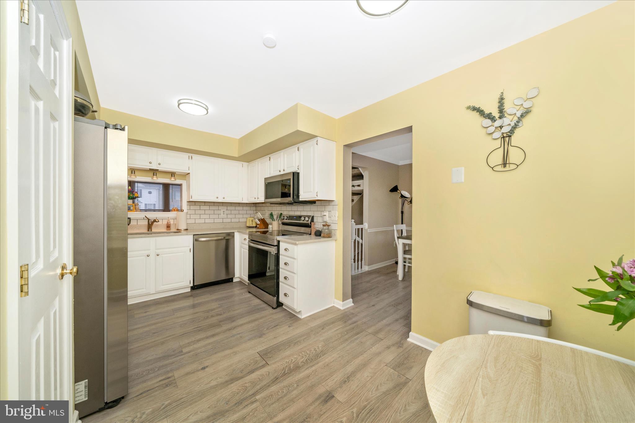 ALBERT COURTS - Residential