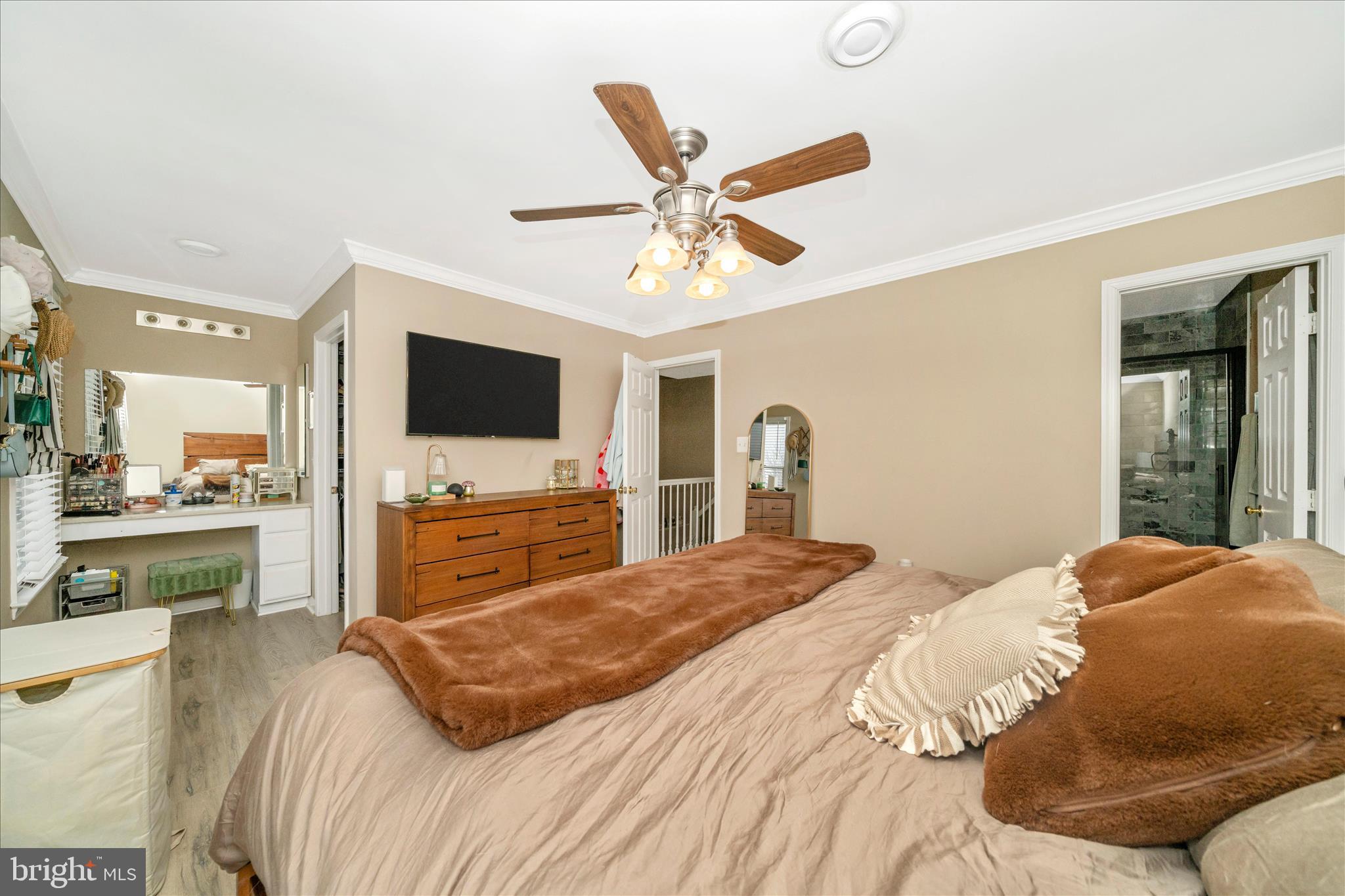 ALBERT COURTS - Residential