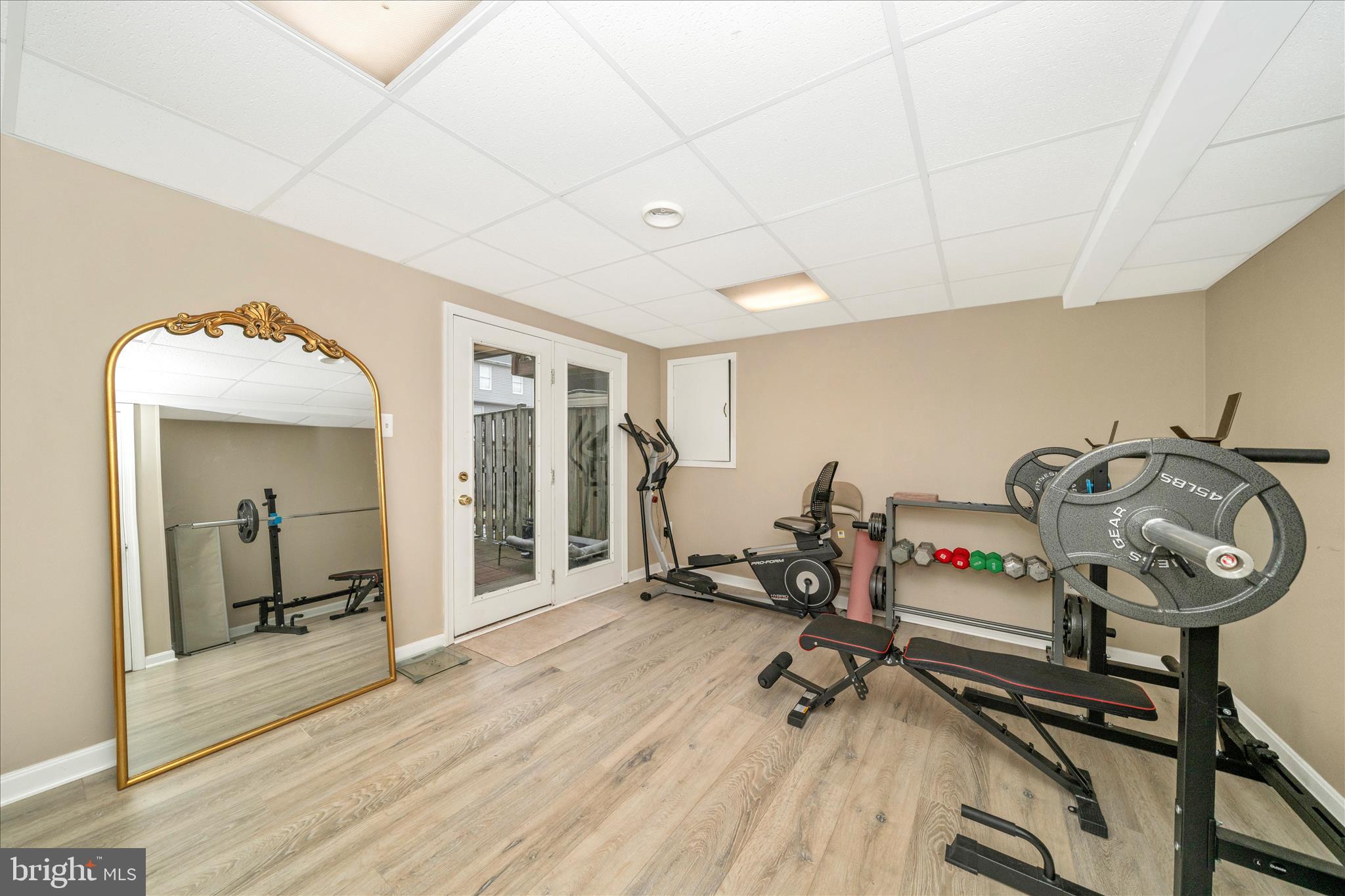 ALBERT COURTS - Residential