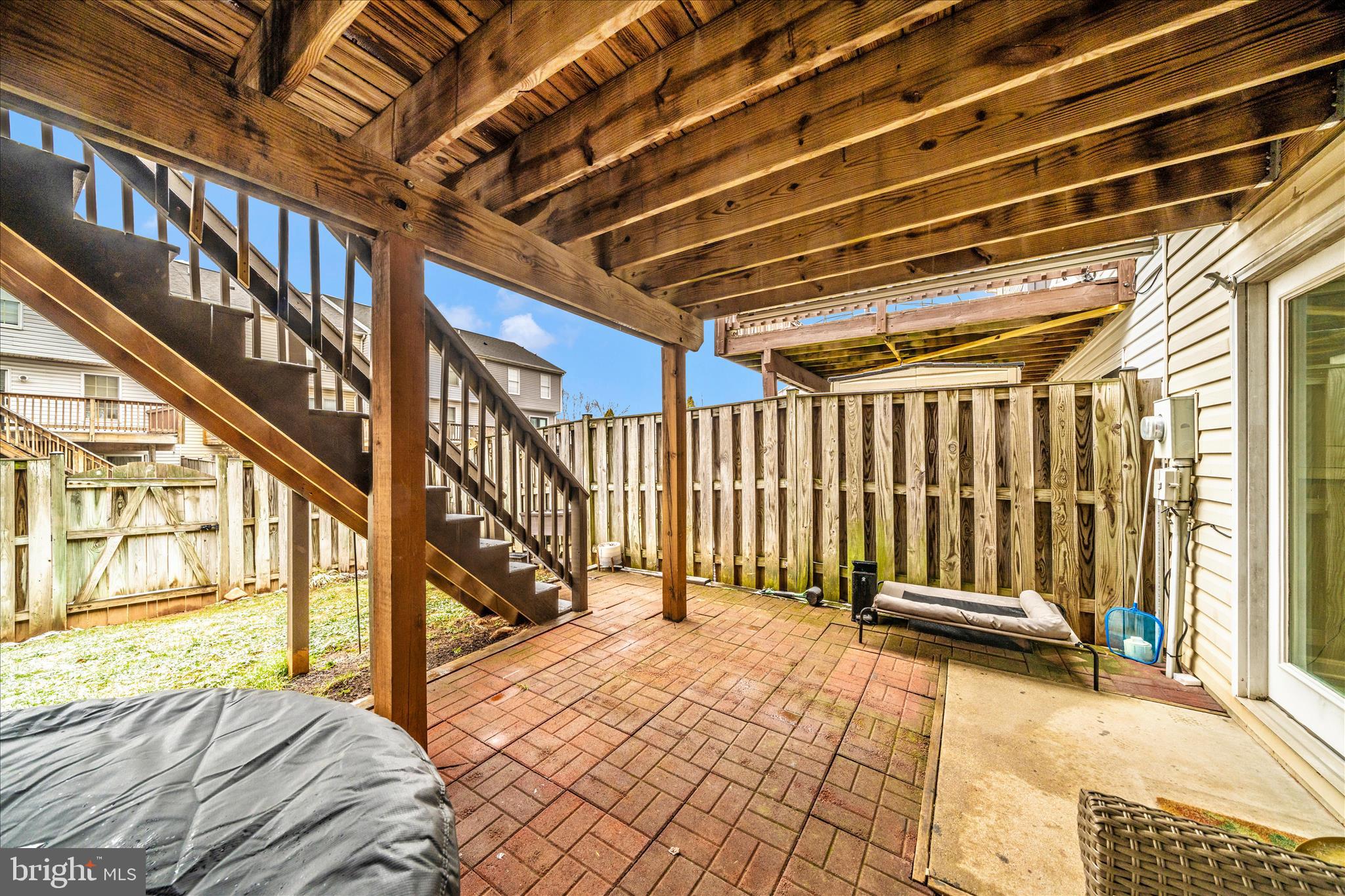 ALBERT COURTS - Residential