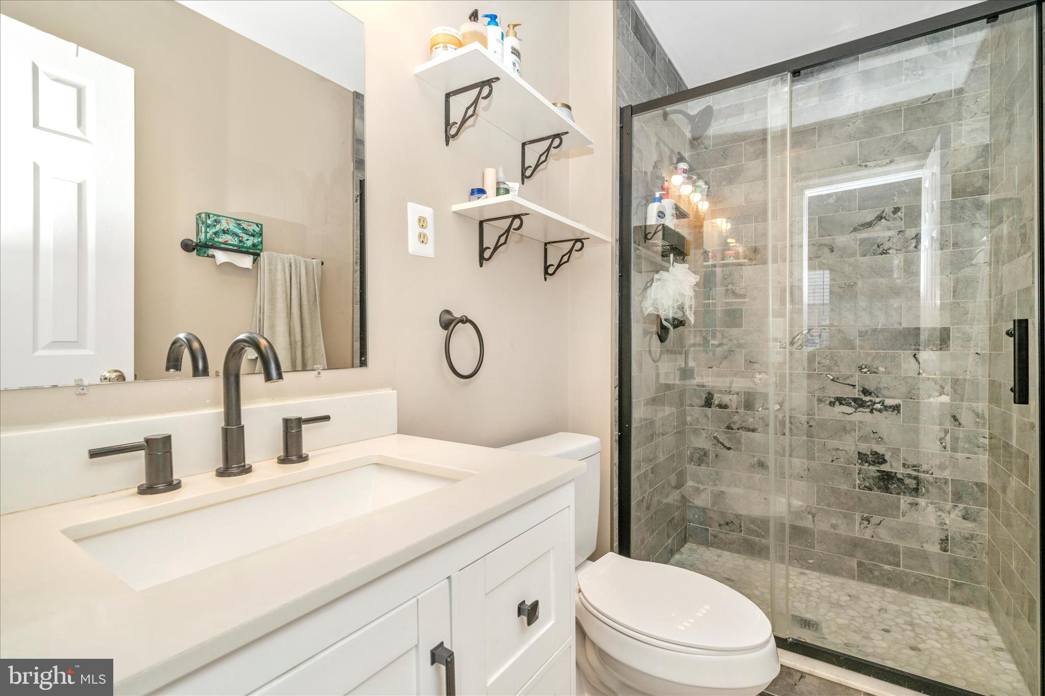 ALBERT COURTS - Residential