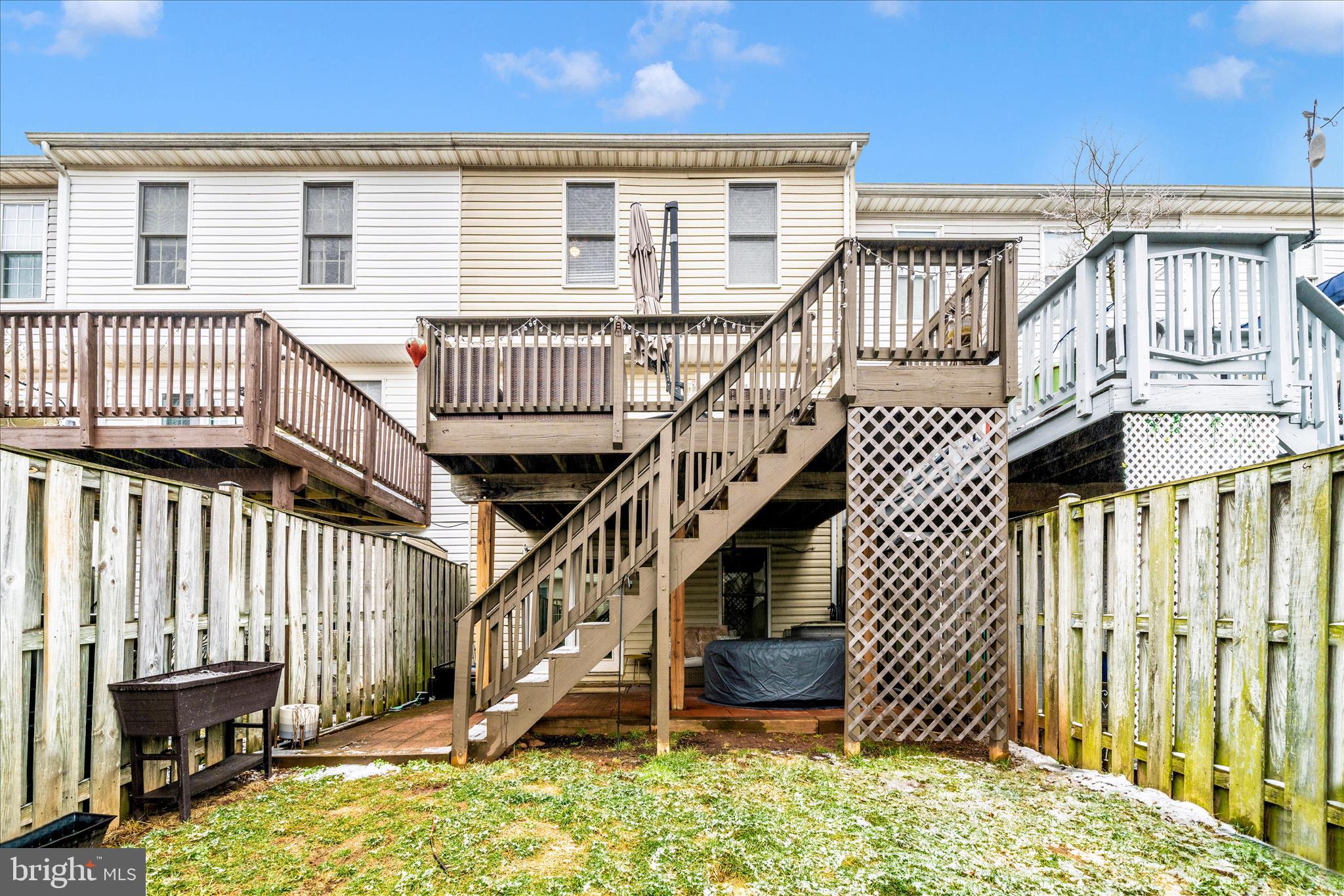 ALBERT COURTS - Residential