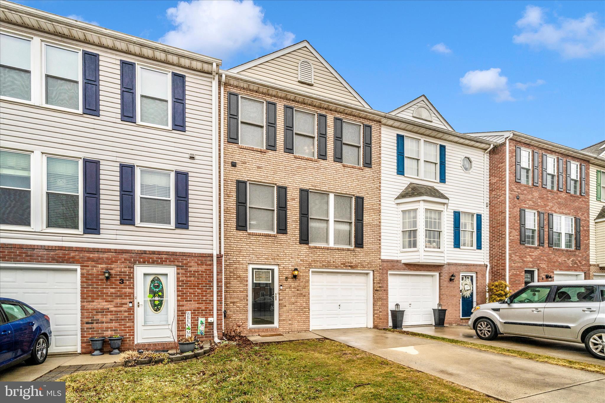 ALBERT COURTS - Residential