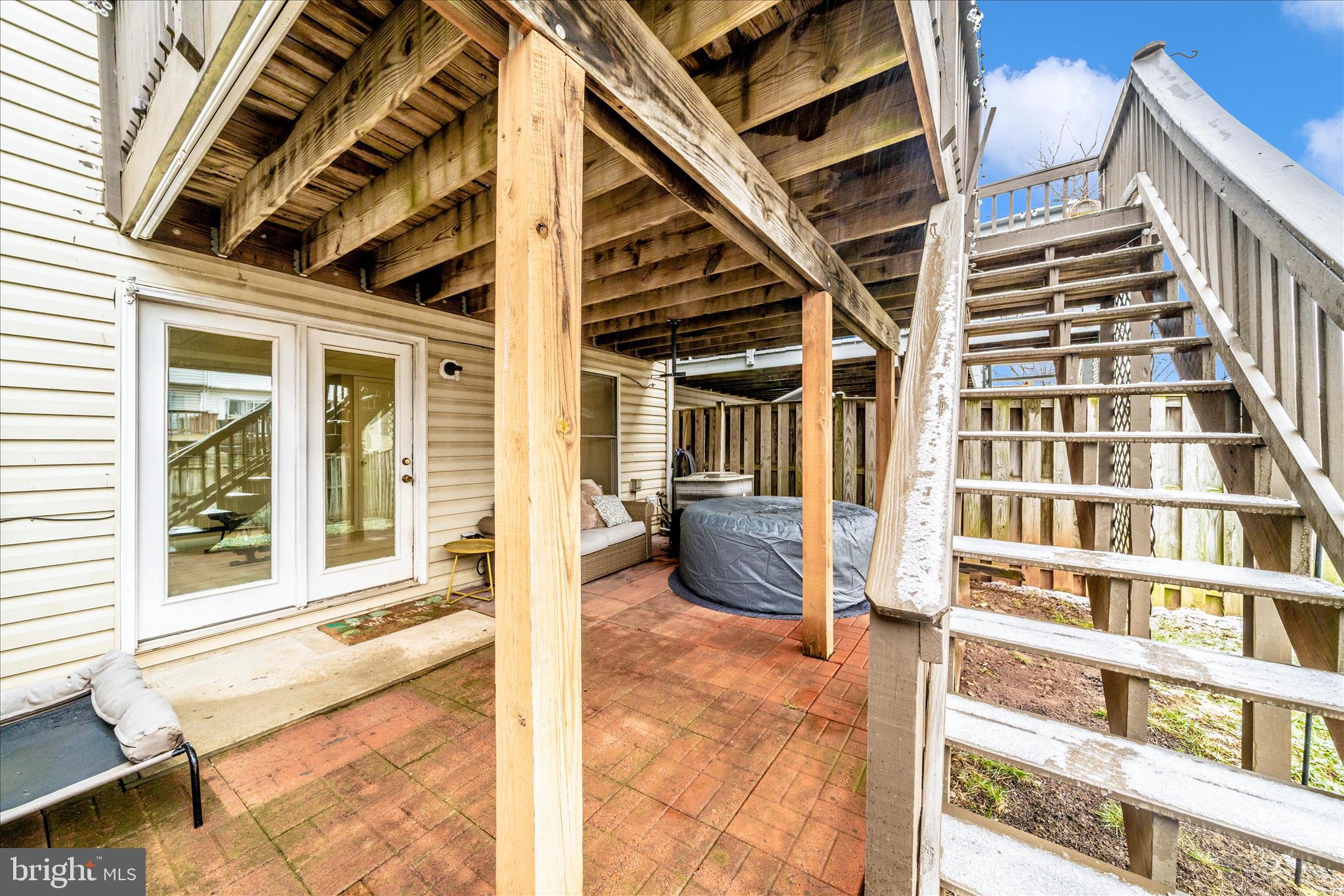 ALBERT COURTS - Residential